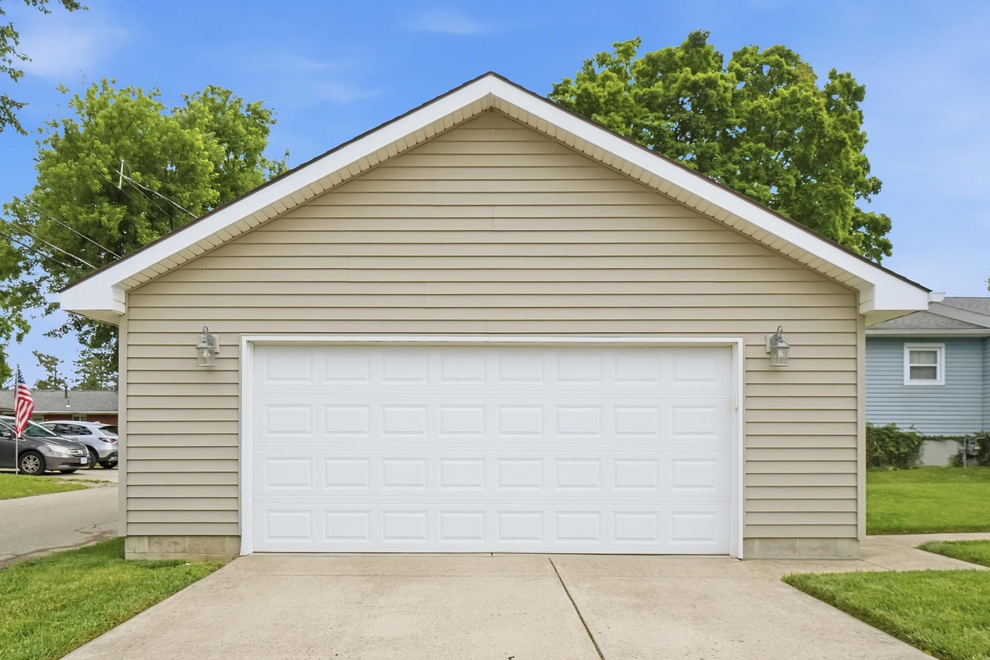 2425 Delta, Dayton, Ohio 45419