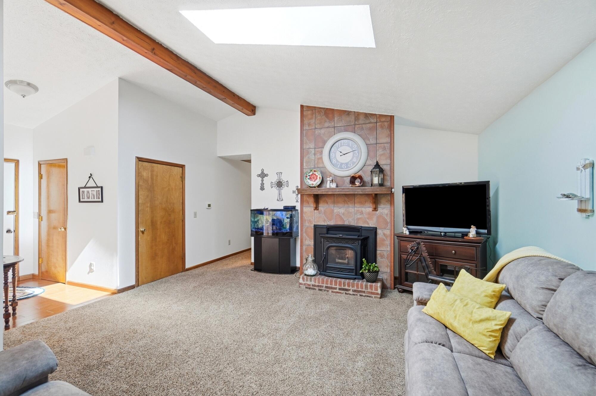 6780 Springfield Jamestown, Springfield, Ohio 45502