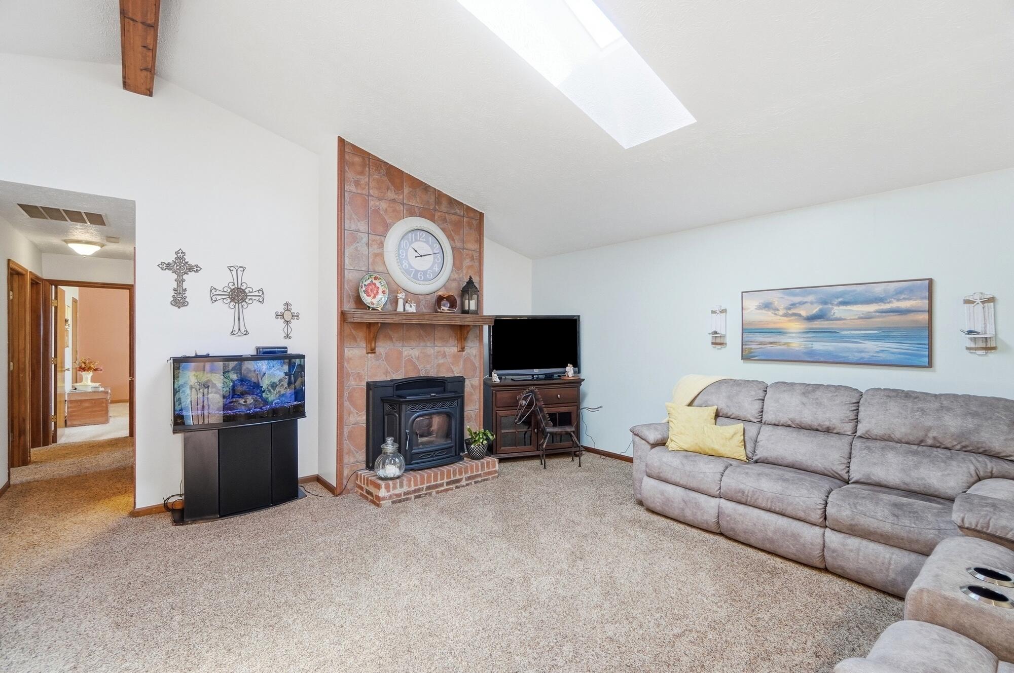 6780 Springfield Jamestown, Springfield, Ohio 45502