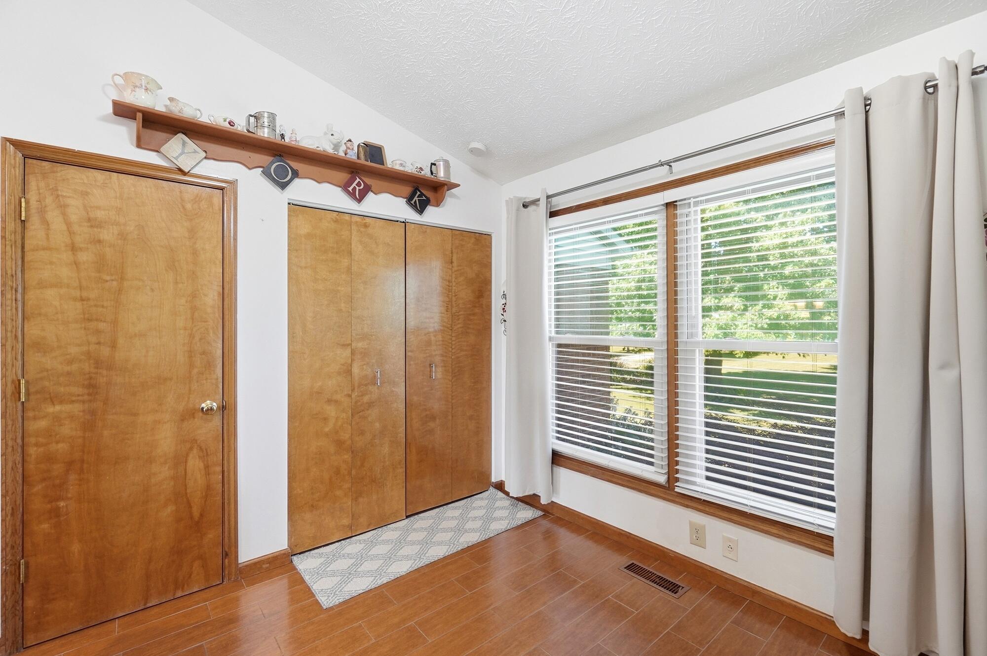 6780 Springfield Jamestown, Springfield, Ohio 45502
