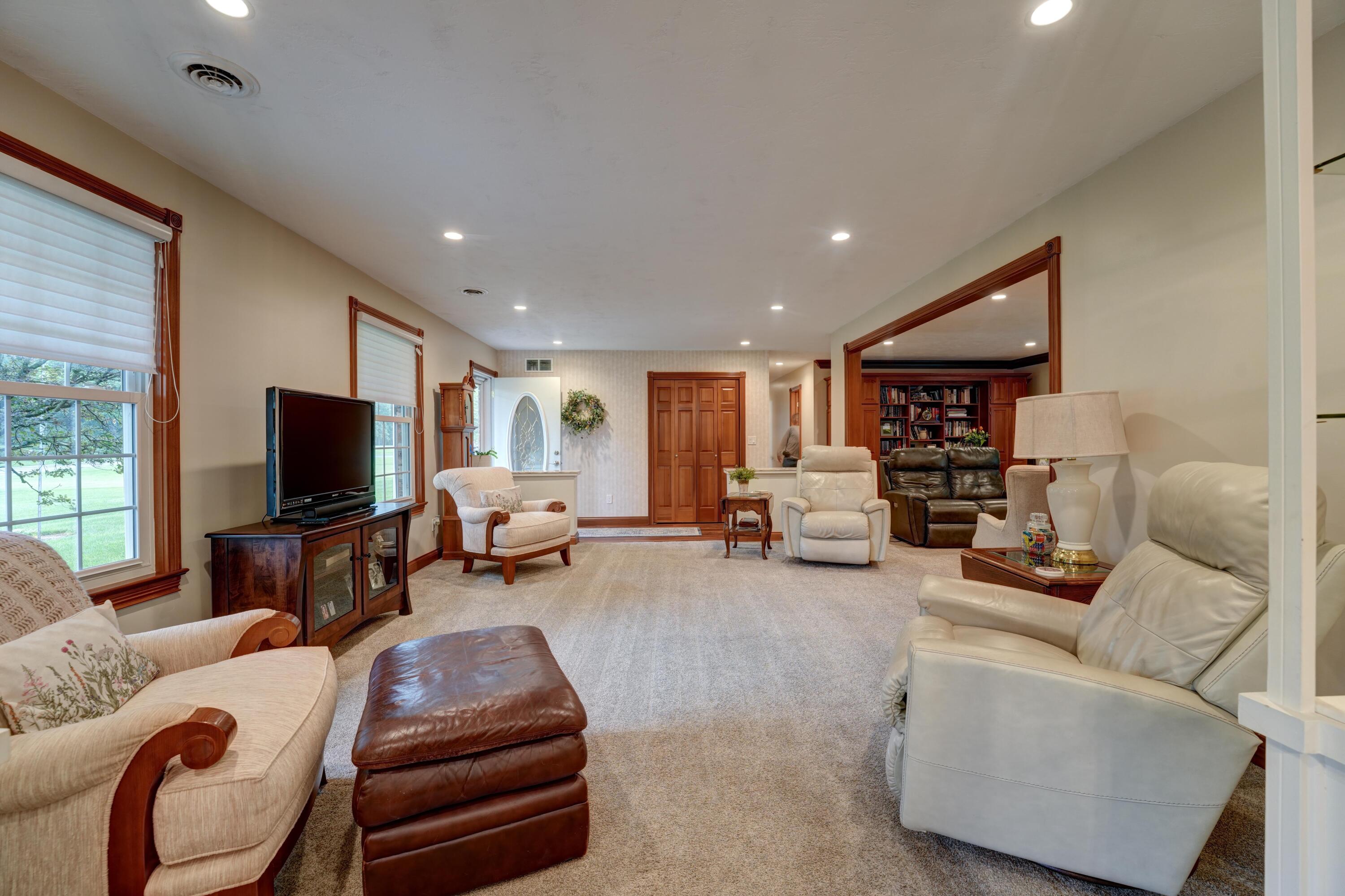 6555 Westfall, Greenville, Ohio 45331