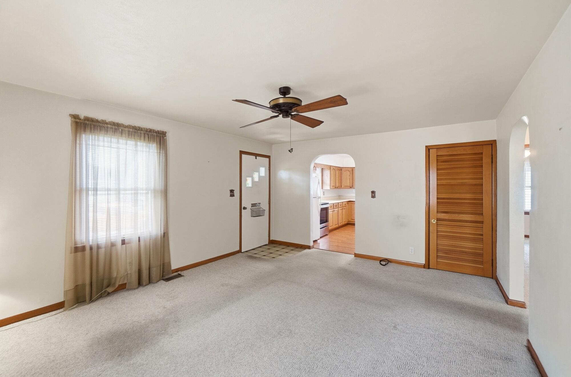 119 Floral, Troy, Ohio 45373