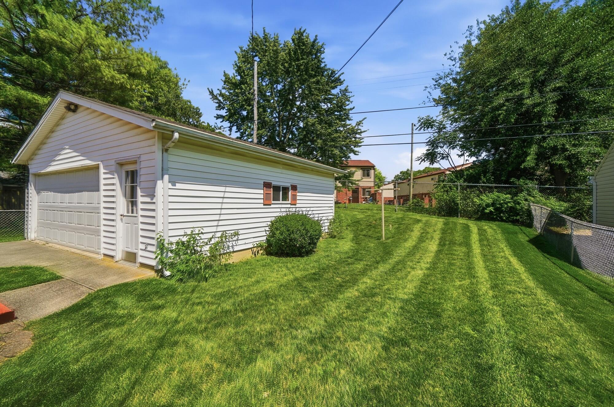 119 Floral, Troy, Ohio 45373