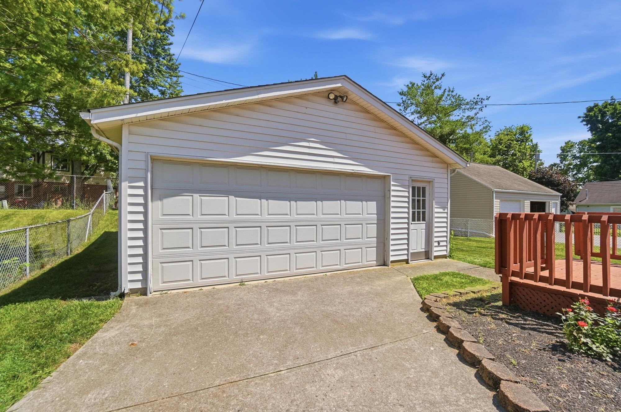 119 Floral, Troy, Ohio 45373