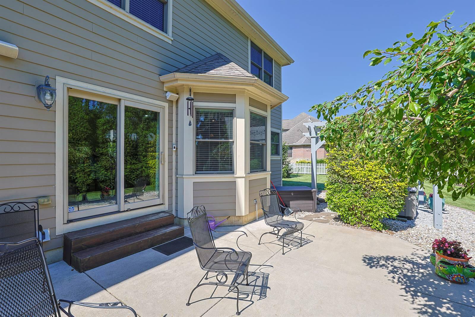 994 Brookmere, Tipp City, Ohio 45371