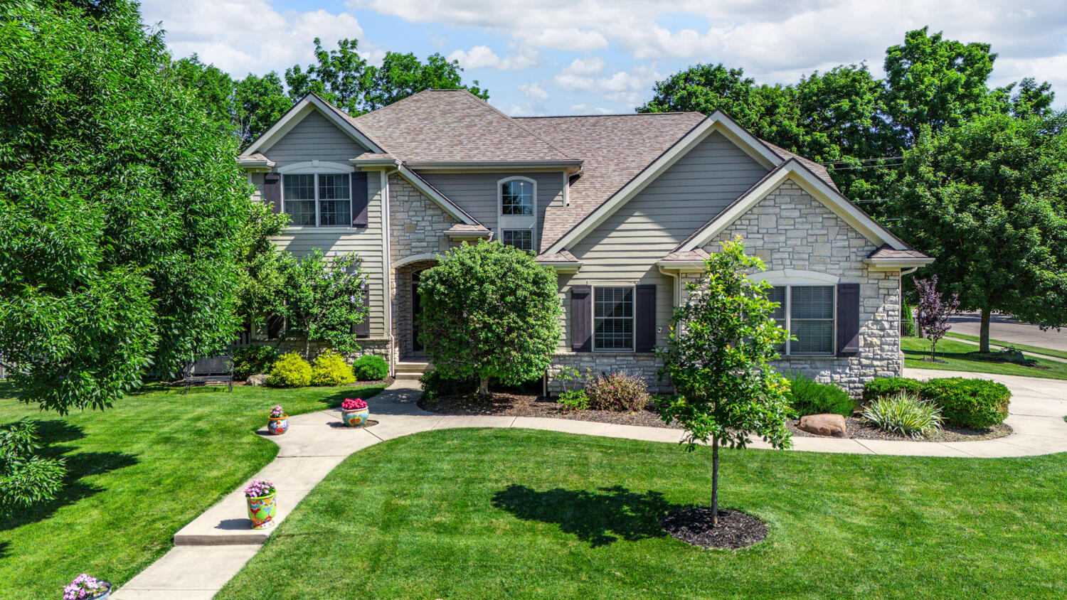 994 Brookmere, Tipp City, Ohio 45371