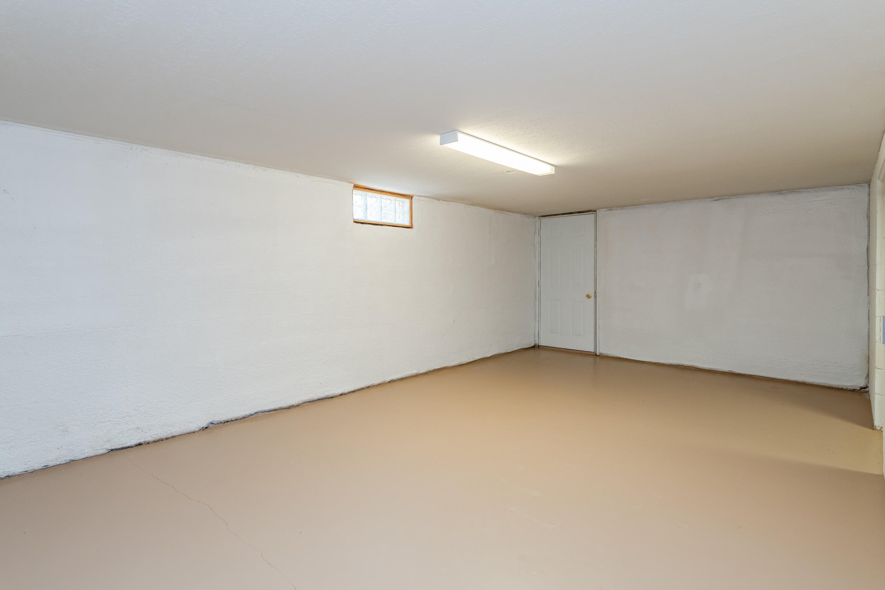 1566 Grimes, Urbana, Ohio 43078