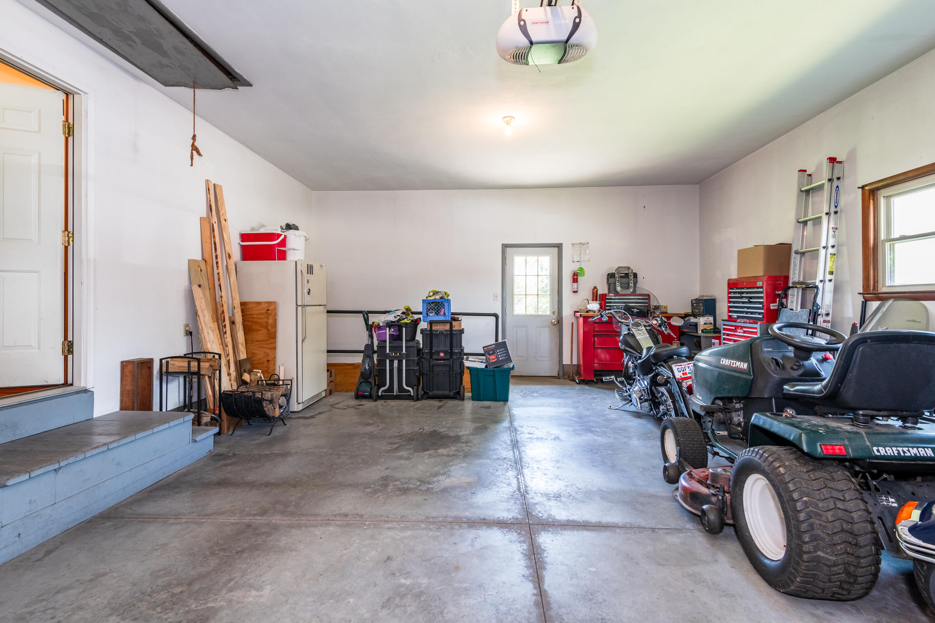 1566 Grimes, Urbana, Ohio 43078