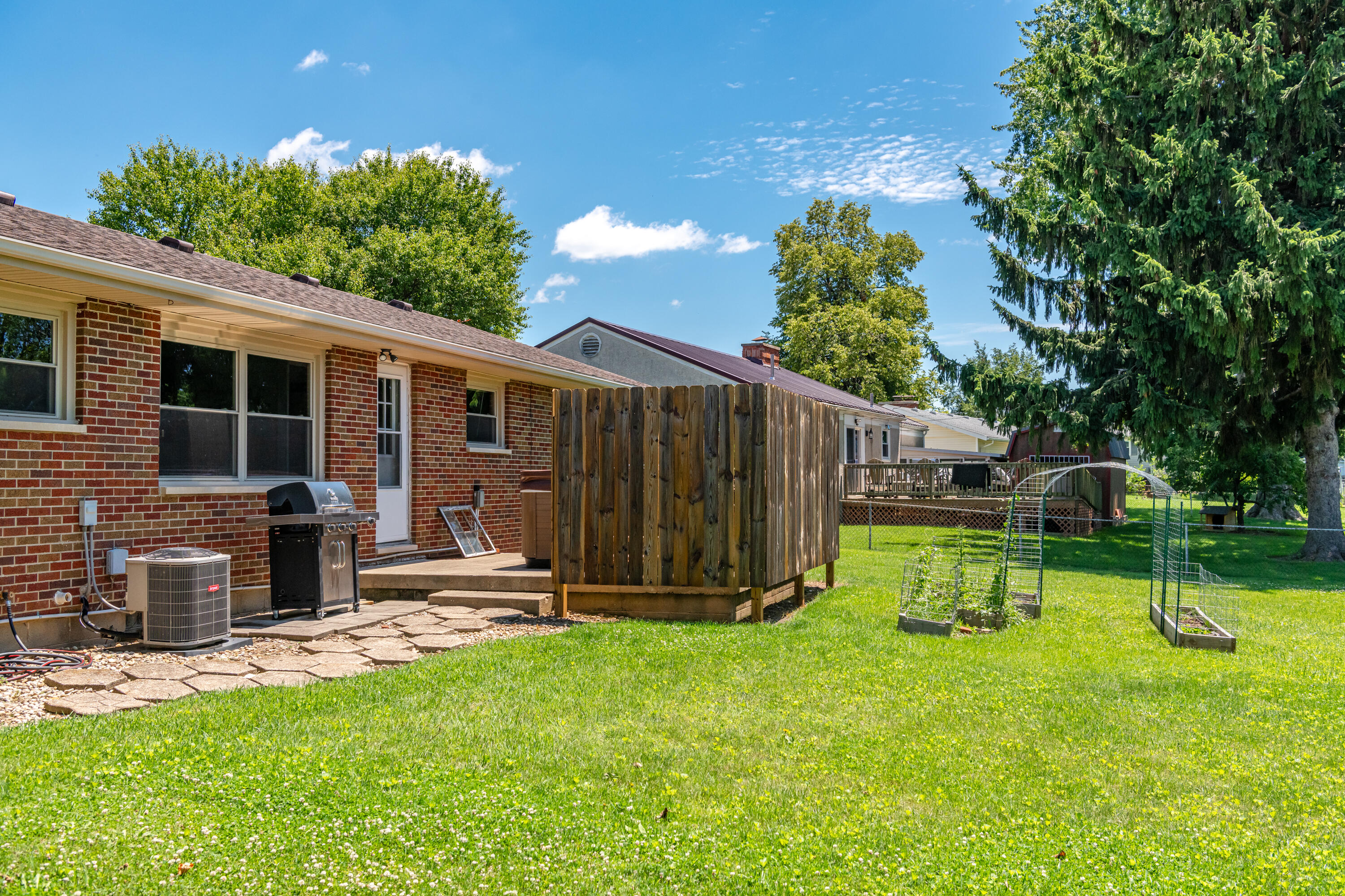 1566 Grimes, Urbana, Ohio 43078