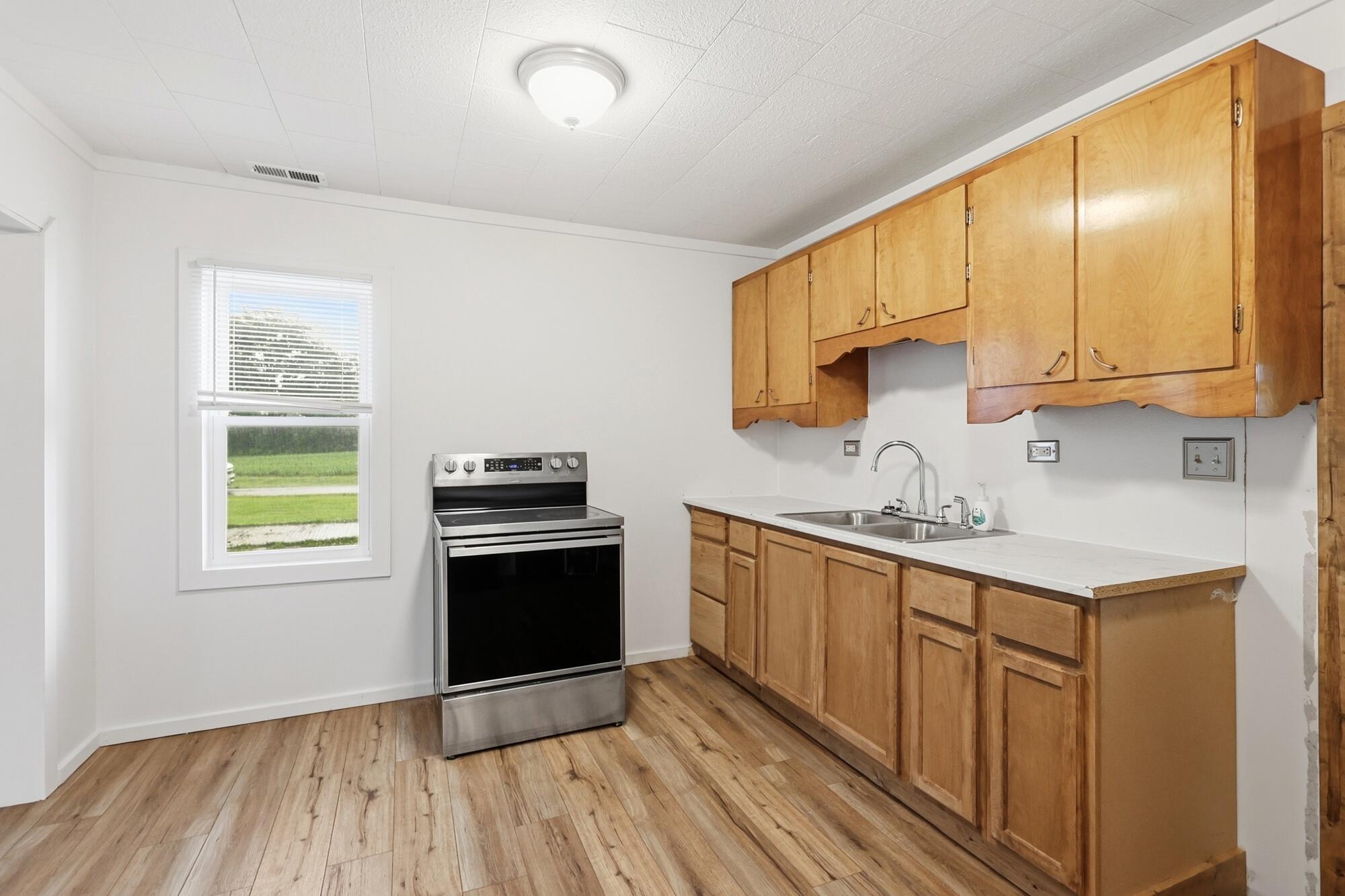 3351 Pitchin, Springfield, Ohio 45502