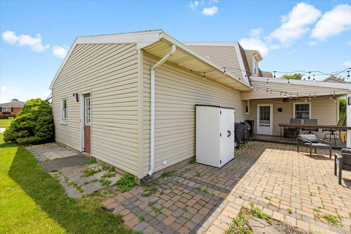 Debra, Botkins, Ohio 45306