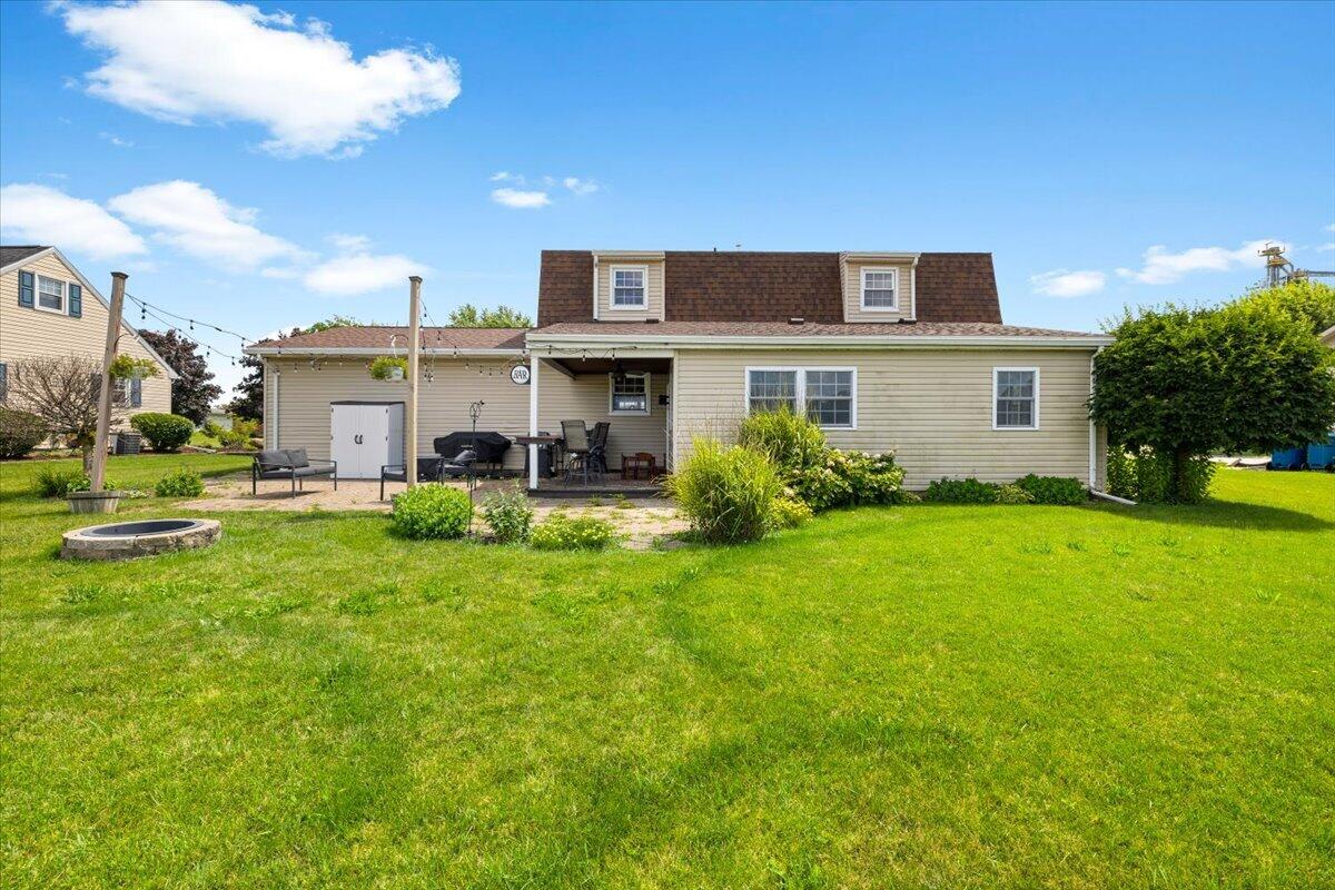 Debra, Botkins, Ohio 45306