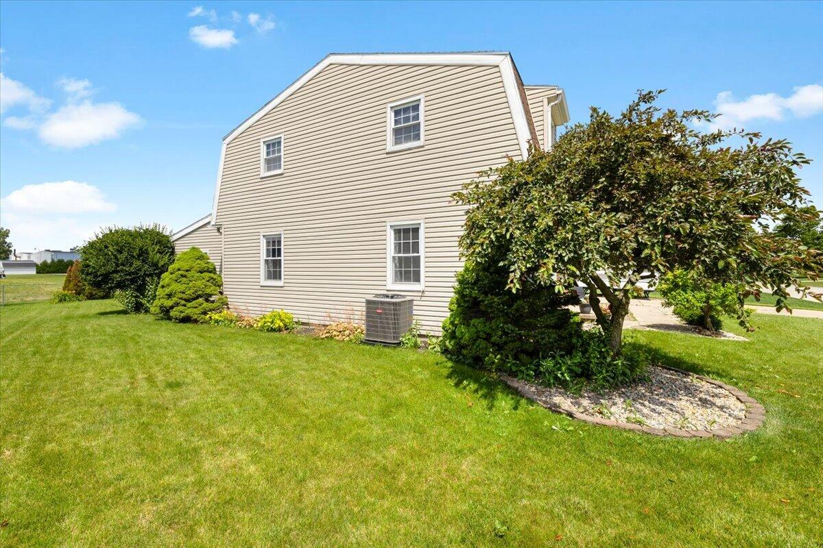 Debra, Botkins, Ohio 45306