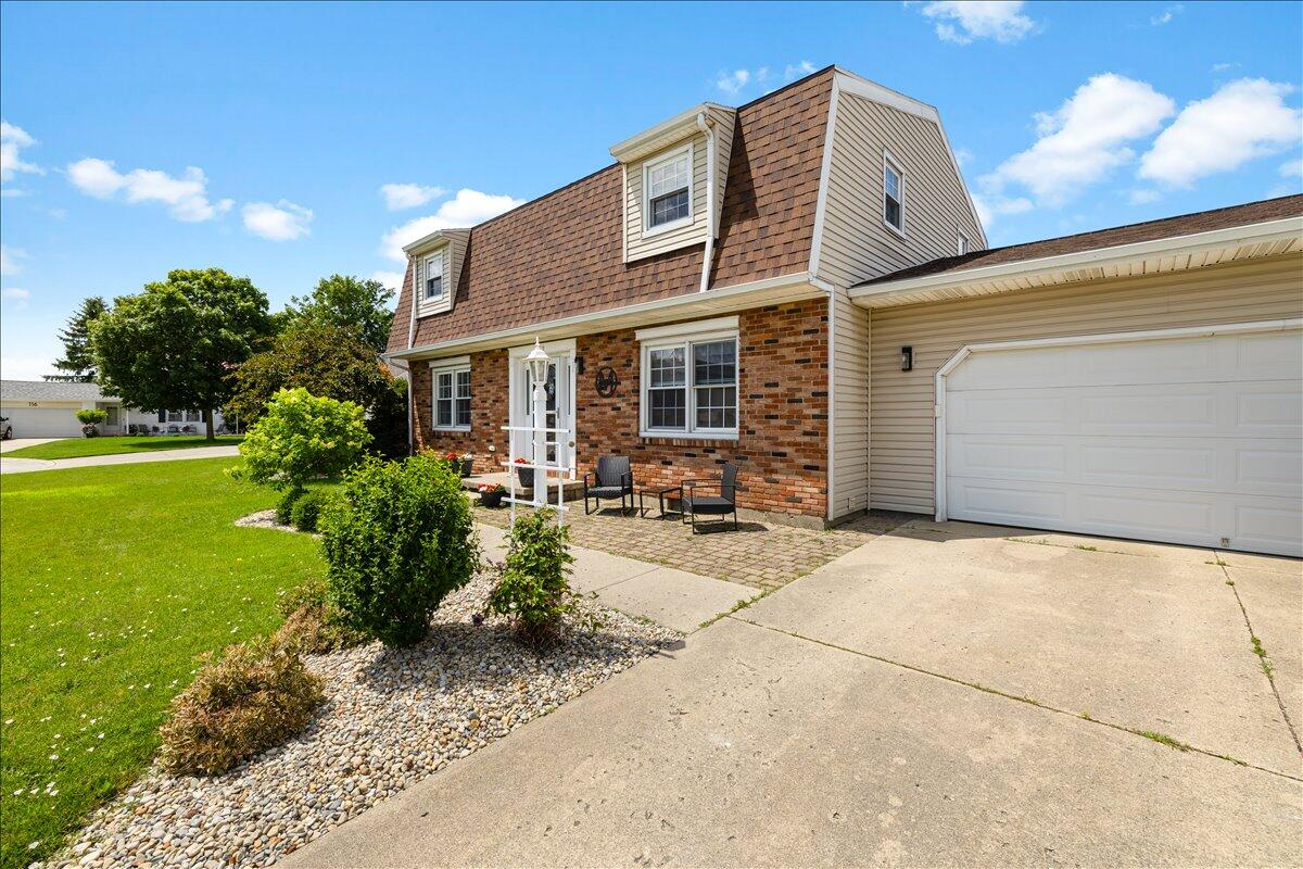 Debra, Botkins, Ohio 45306
