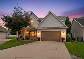 120 Village Green, Sidney, Ohio 45365, 3 Bedrooms Bedrooms, ,3 BathroomsBathrooms,Residential,For Sale,Village Green,1046756