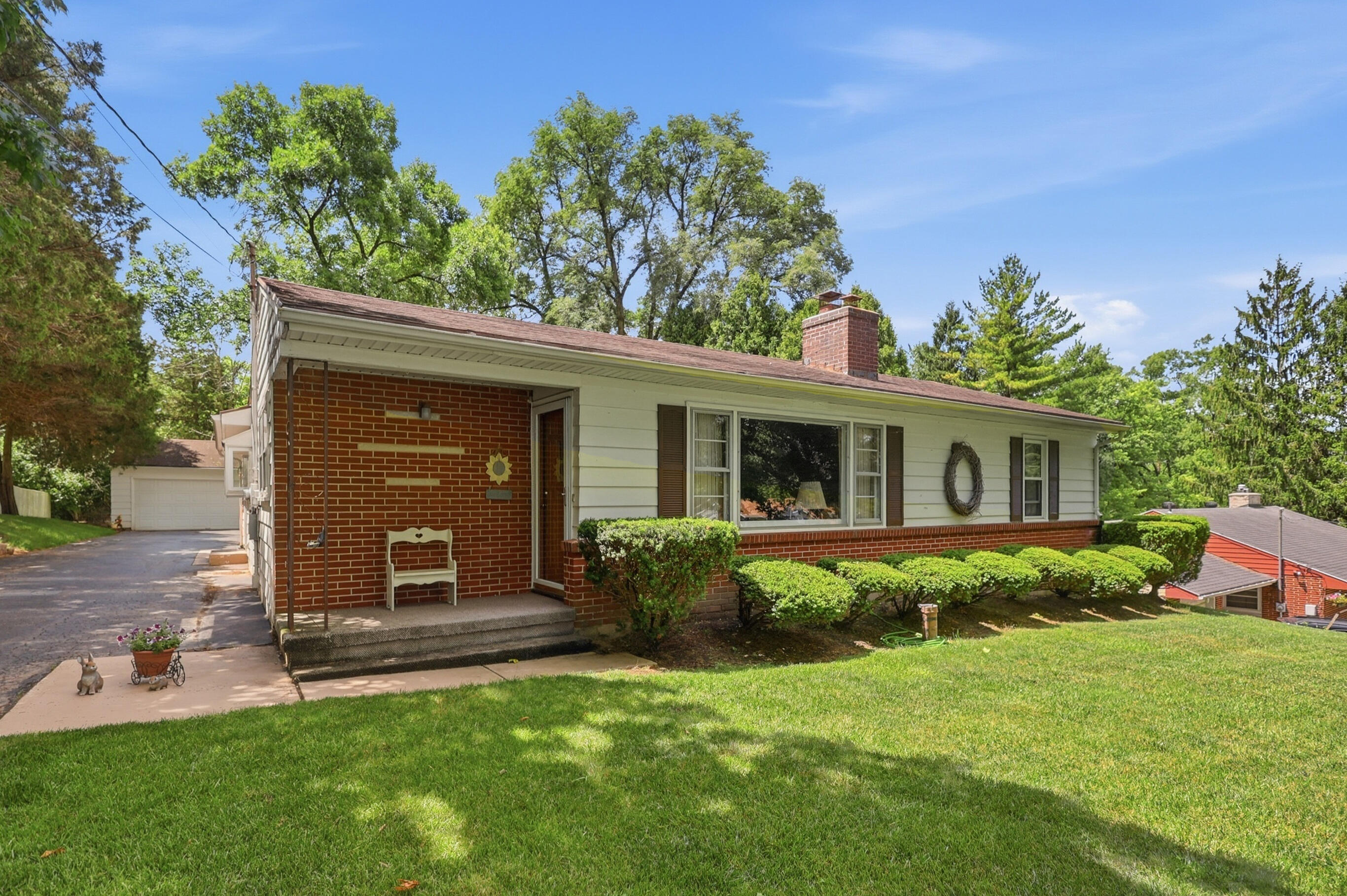 3059 Troehler, Springfield, Ohio 45505