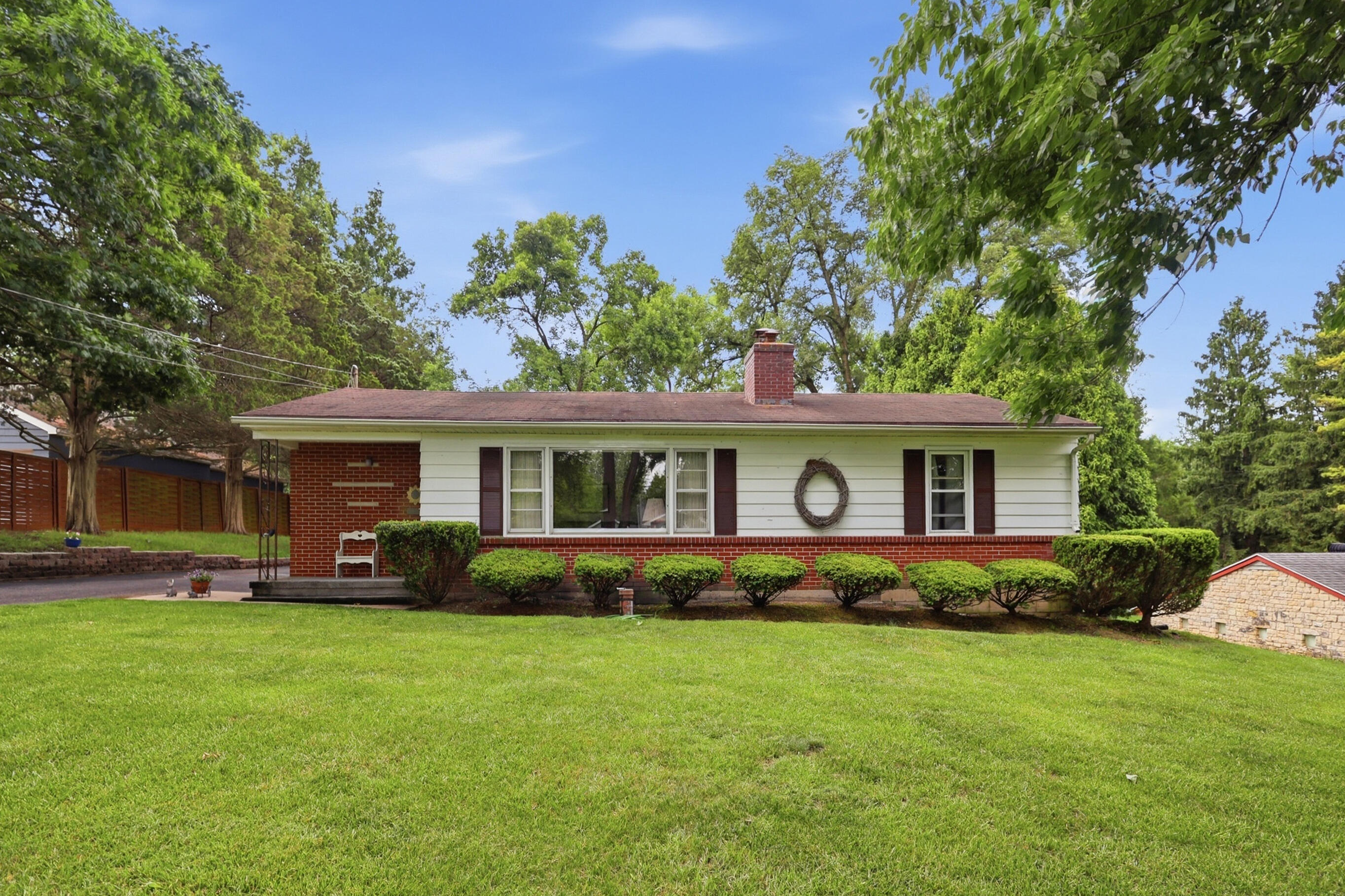 3059 Troehler, Springfield, Ohio 45505