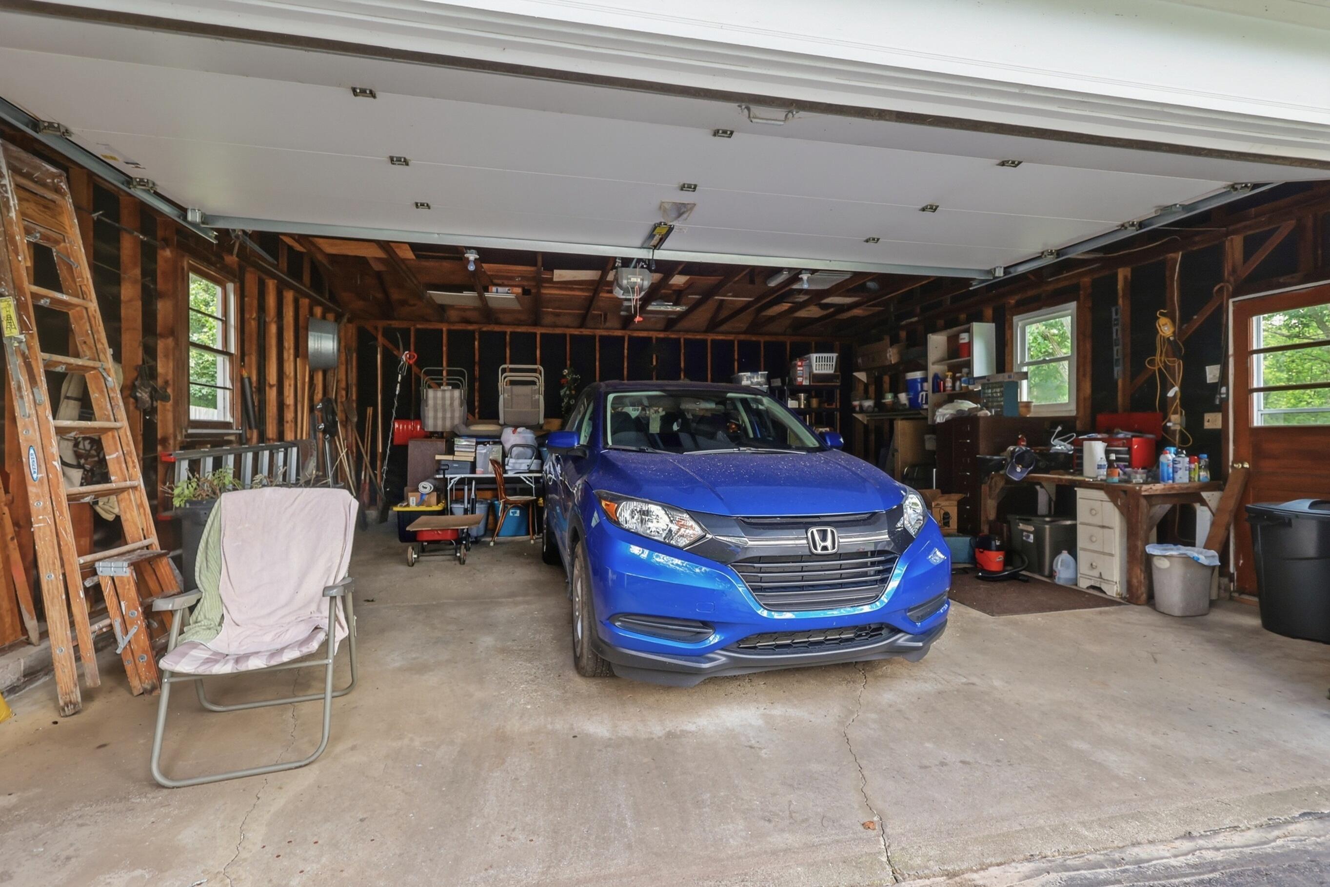 3059 Troehler, Springfield, Ohio 45505