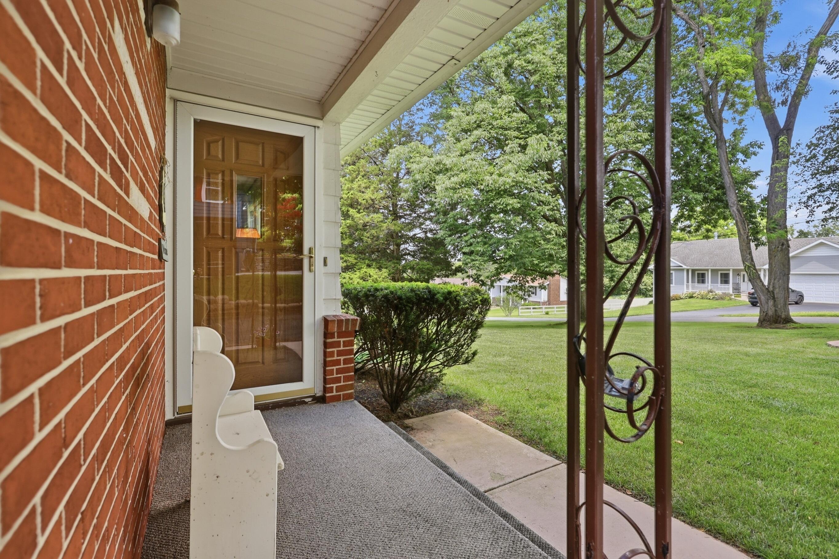 3059 Troehler, Springfield, Ohio 45505