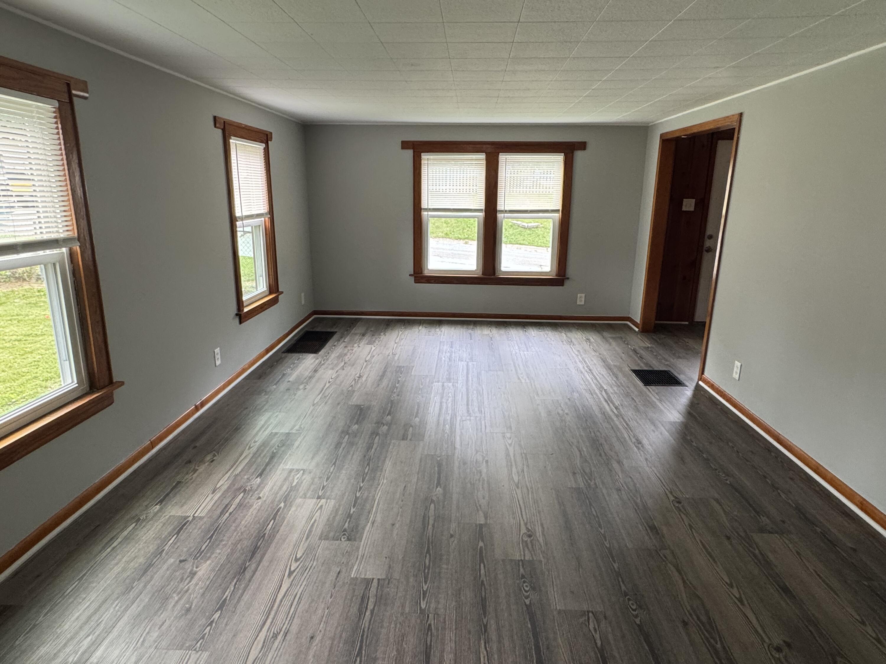 1355 Emery, Springfield, Ohio 45504