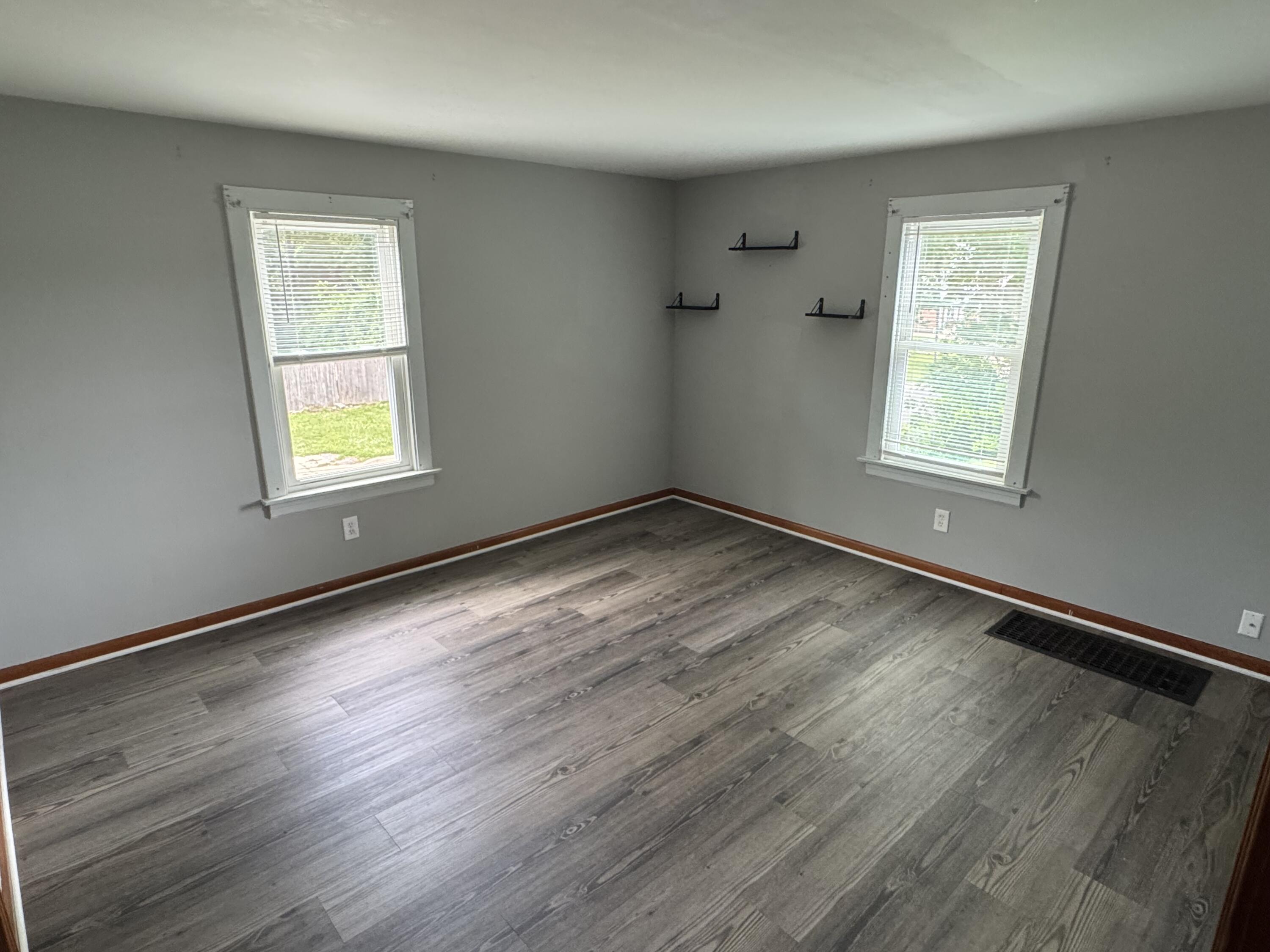1355 Emery, Springfield, Ohio 45504
