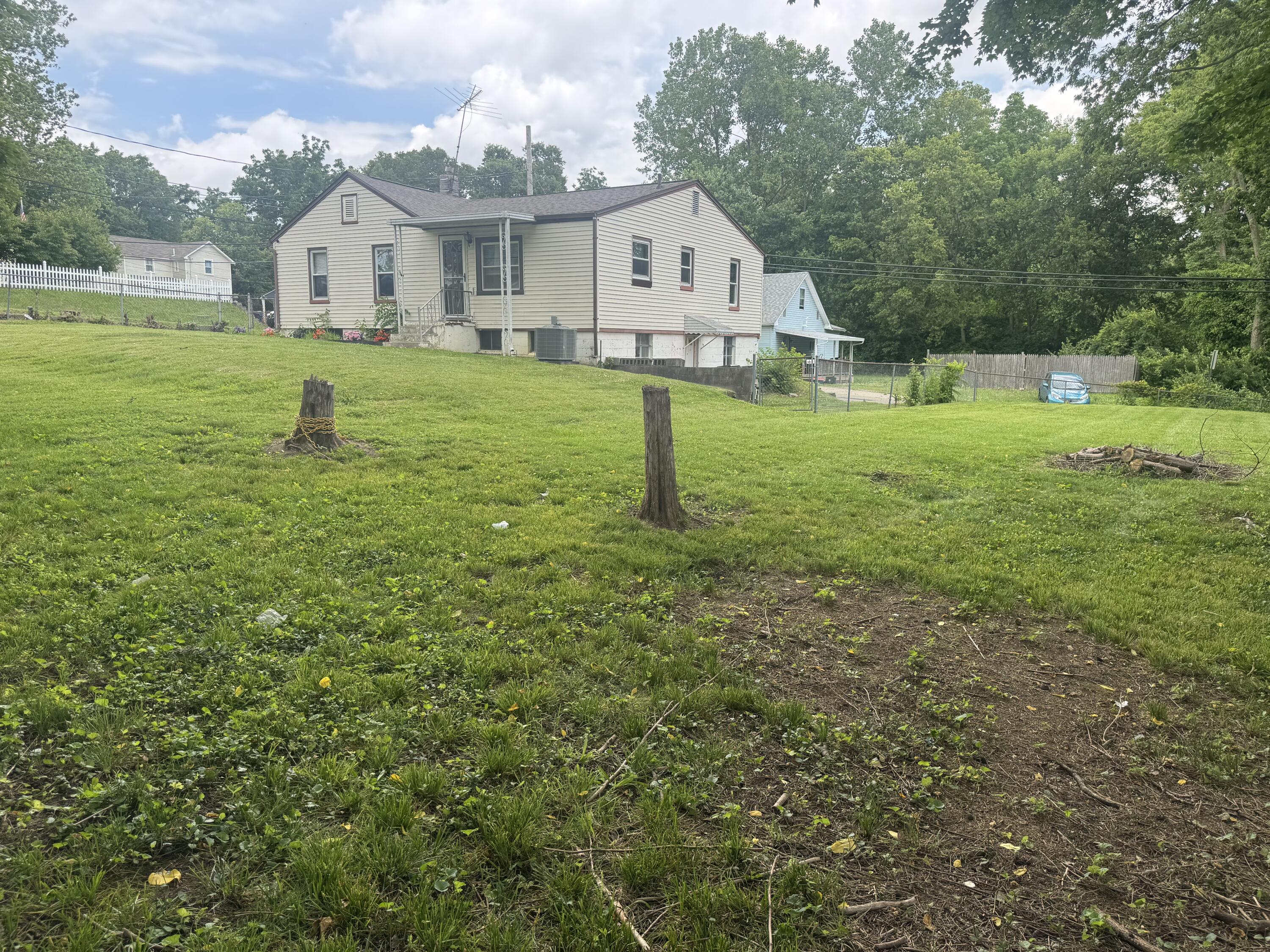 1355 Emery, Springfield, Ohio 45504