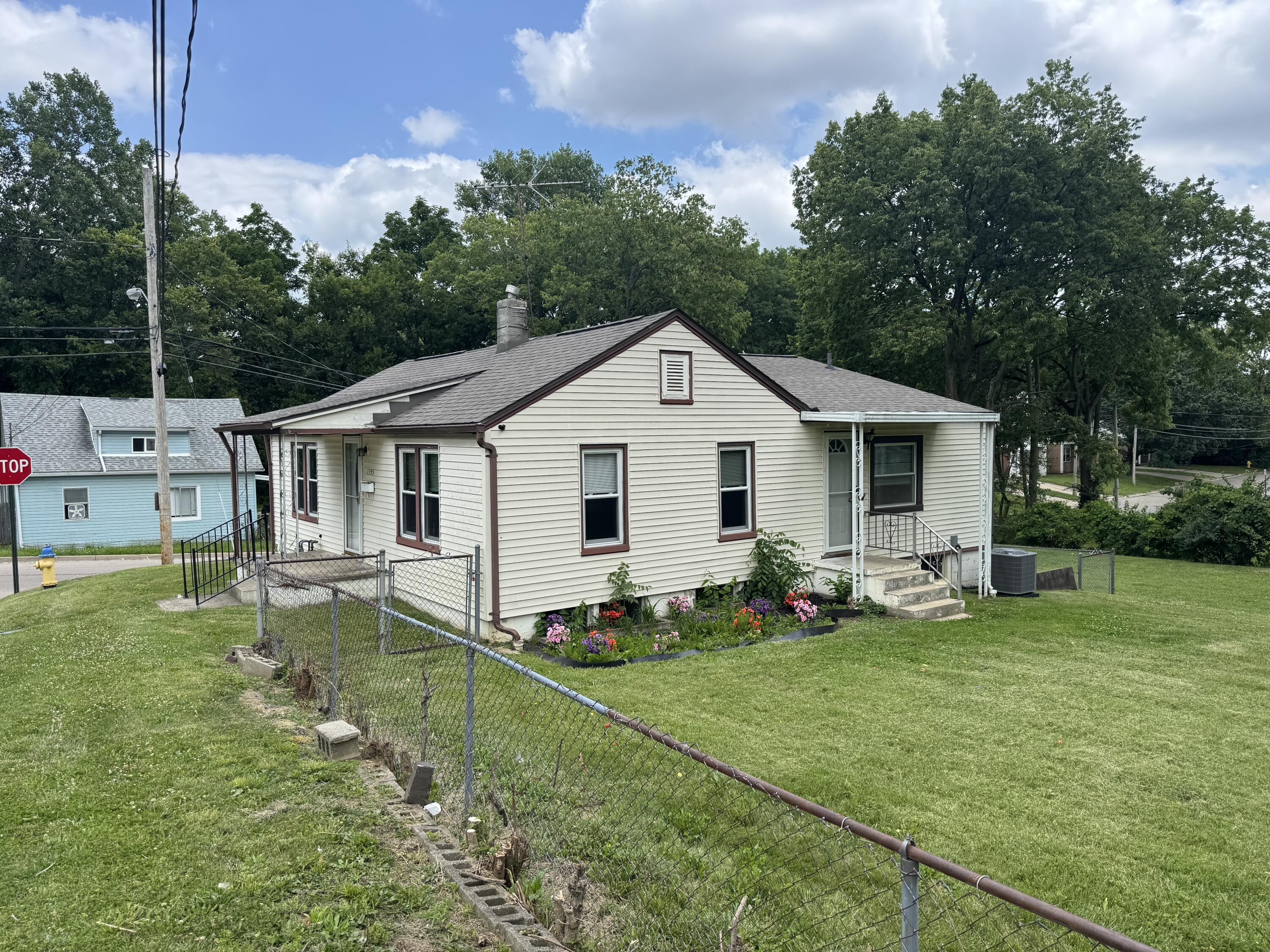 1355 Emery, Springfield, Ohio 45504