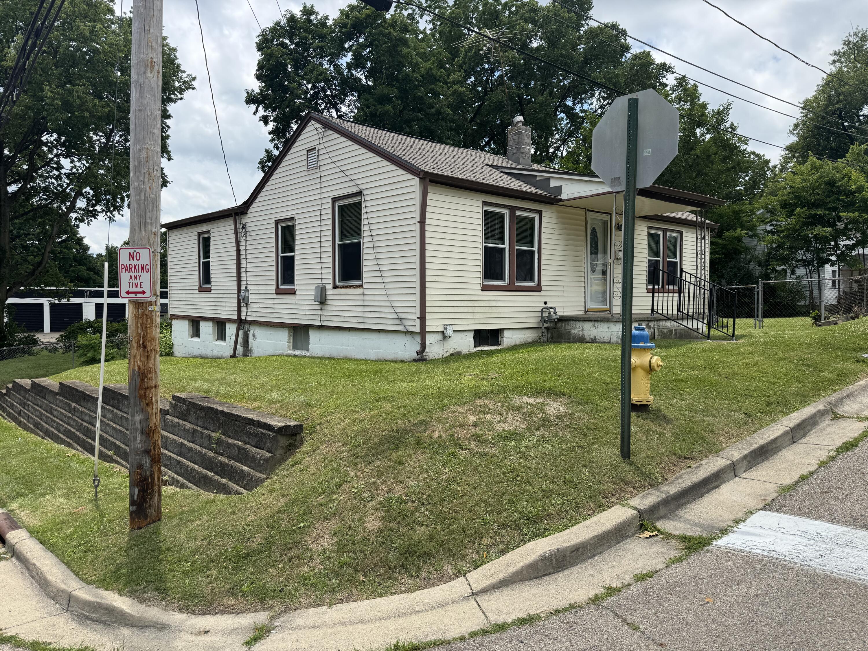 1355 Emery, Springfield, Ohio 45504
