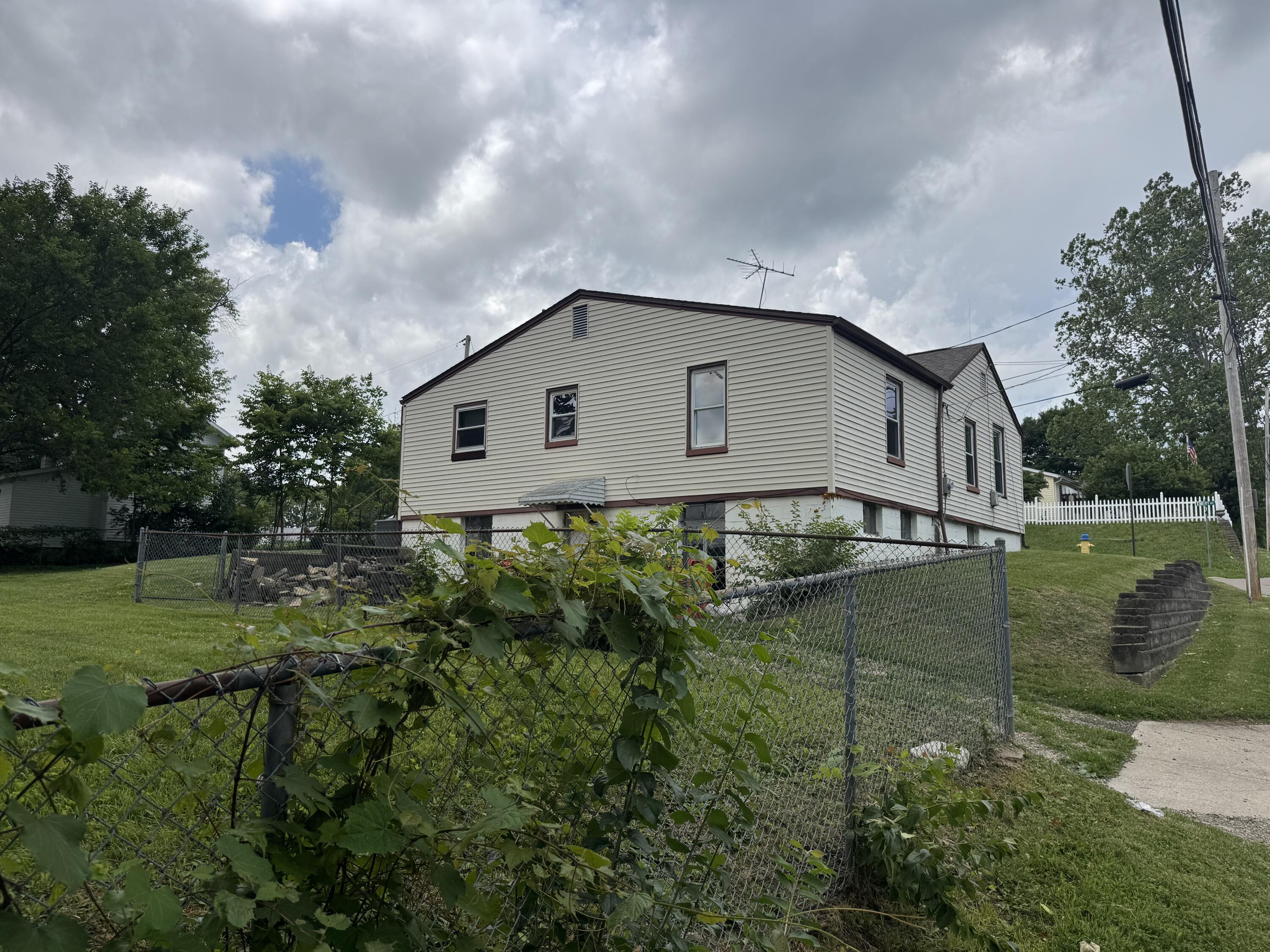 1355 Emery, Springfield, Ohio 45504