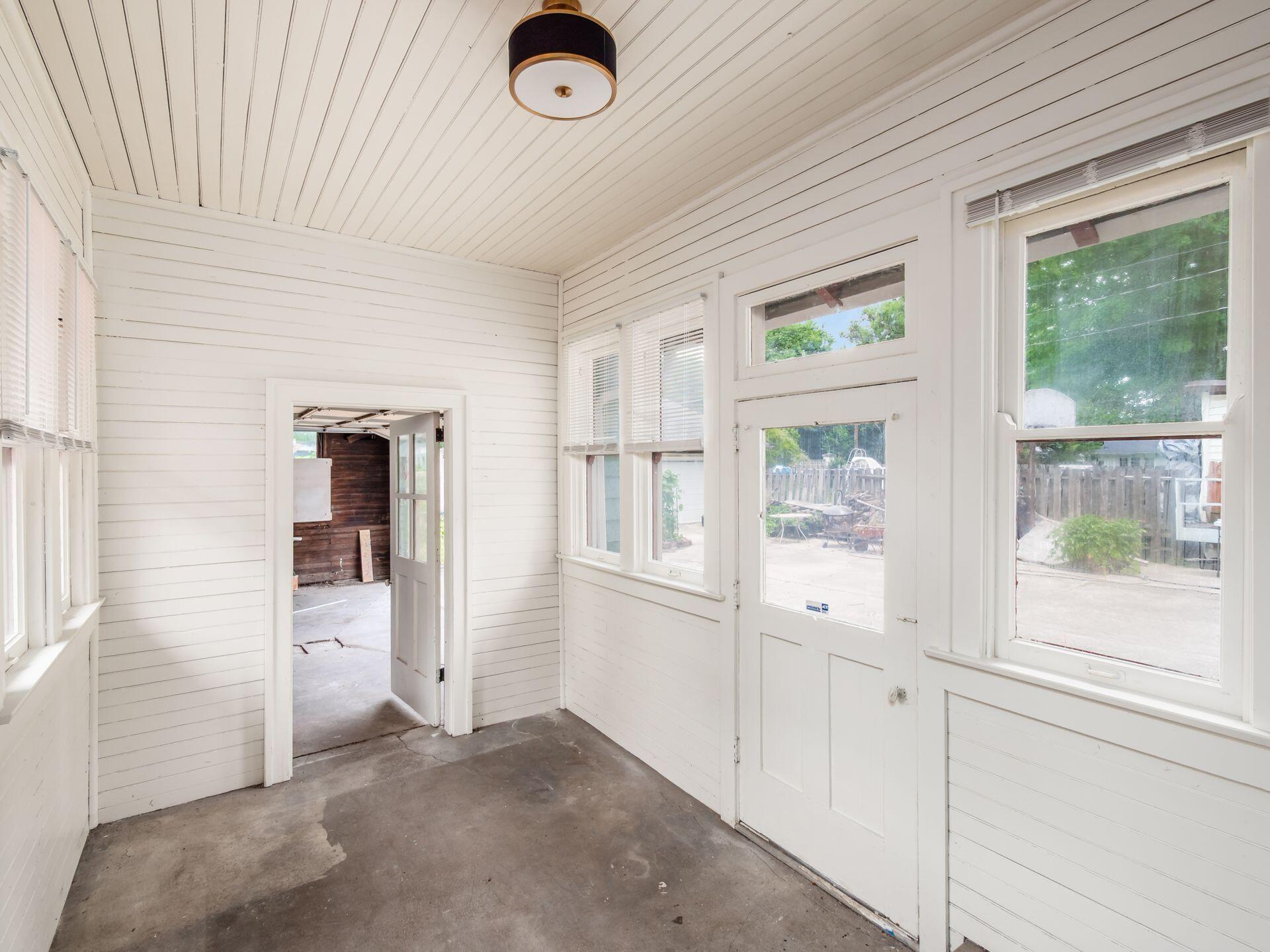 226 Cassilly, Springfield, Ohio 45503