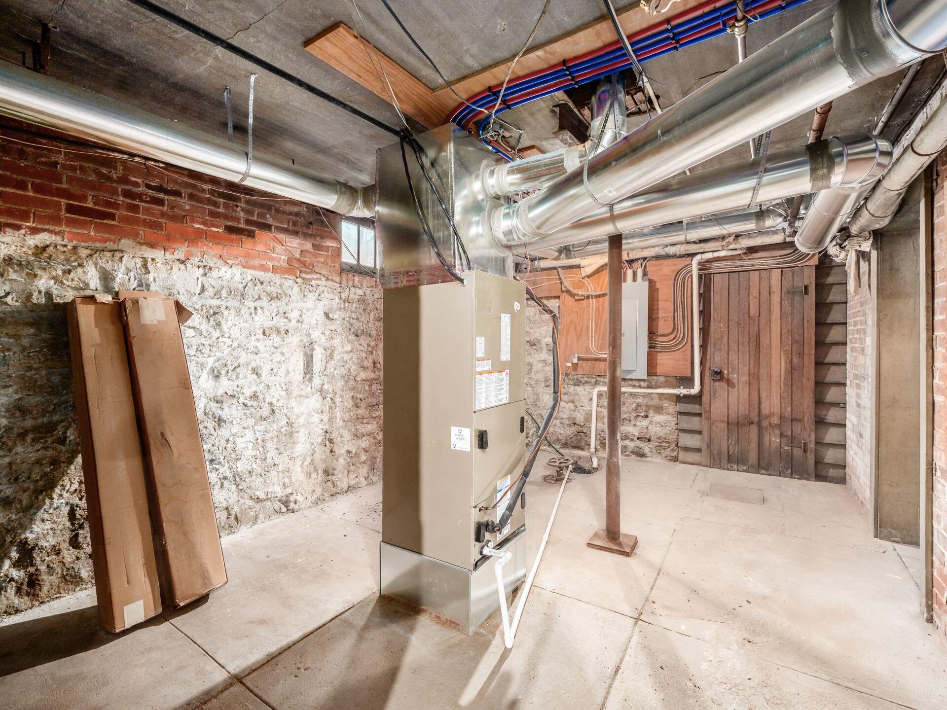 226 Cassilly, Springfield, Ohio 45503