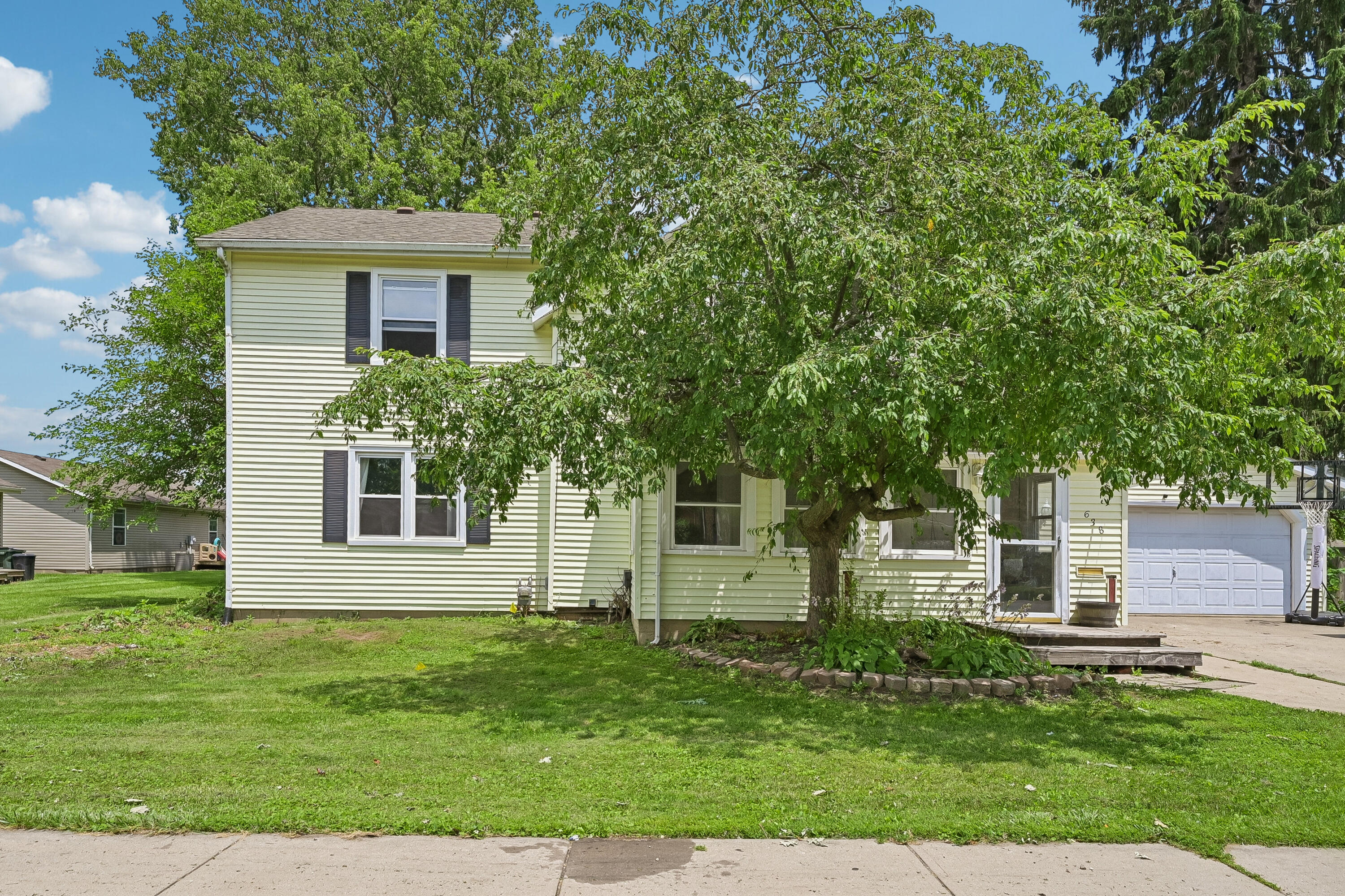 638 Light, Urbana, Ohio 43078