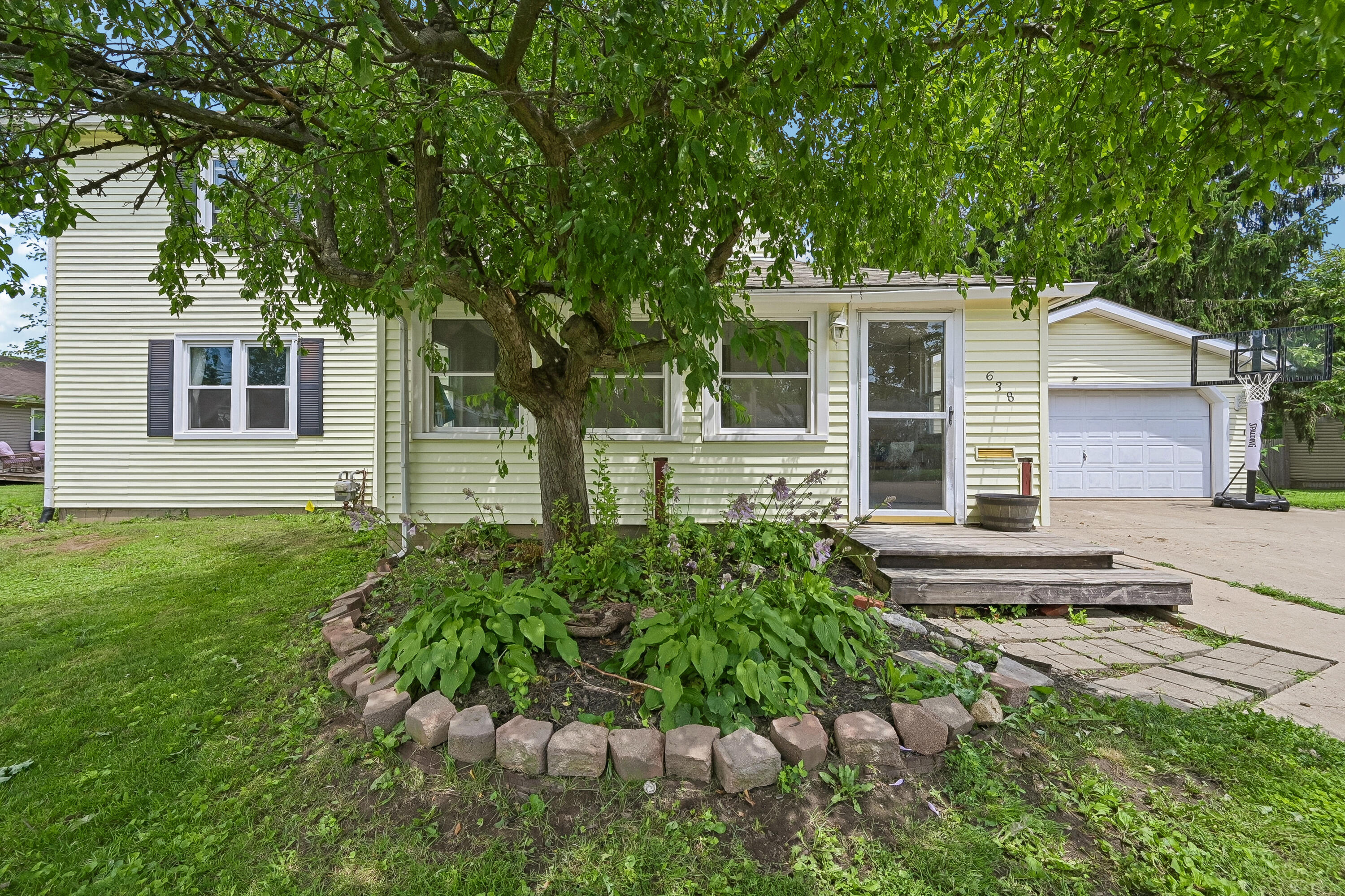 638 Light, Urbana, Ohio 43078