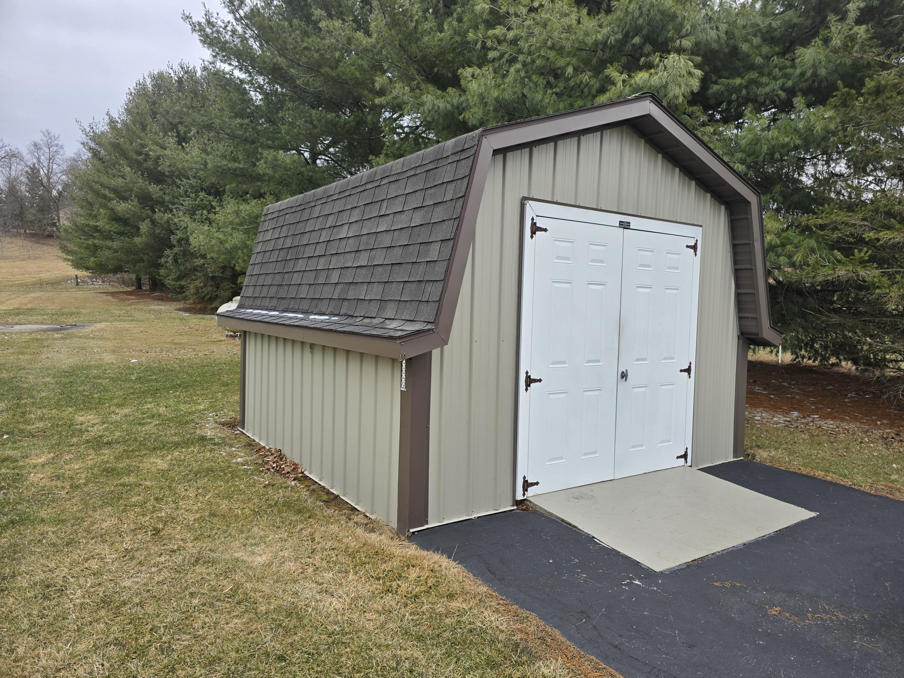 4167 County Road 1, Bellefontaine, Ohio 43311