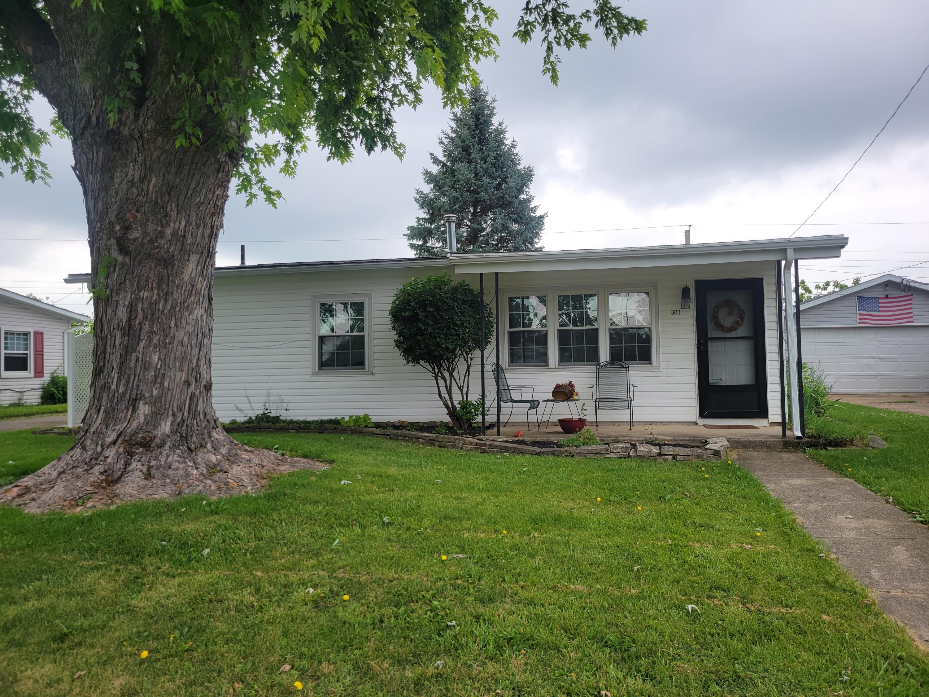 307 Drake, New Carlisle, Ohio 45344
