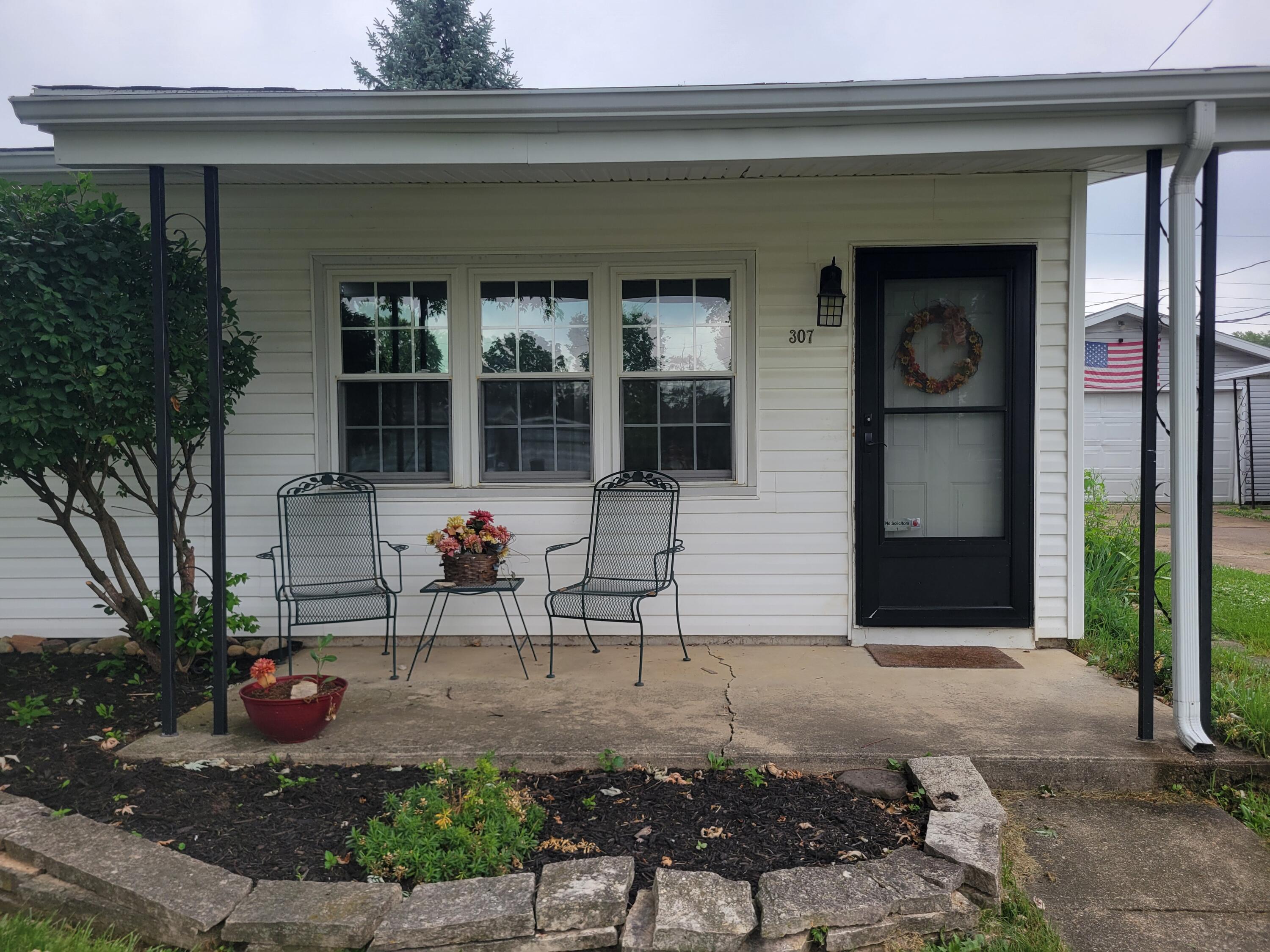 307 Drake, New Carlisle, Ohio 45344
