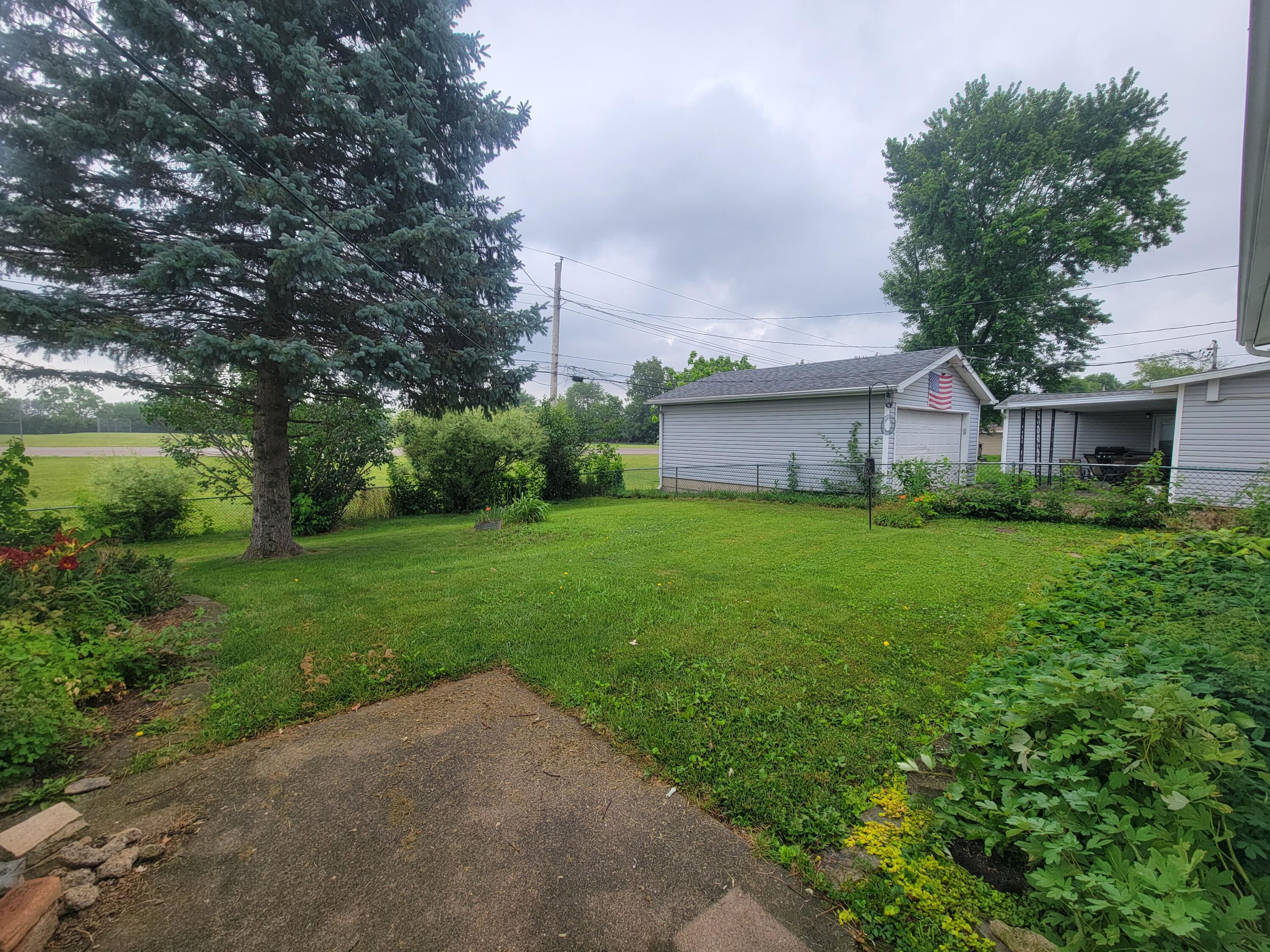 307 Drake, New Carlisle, Ohio 45344