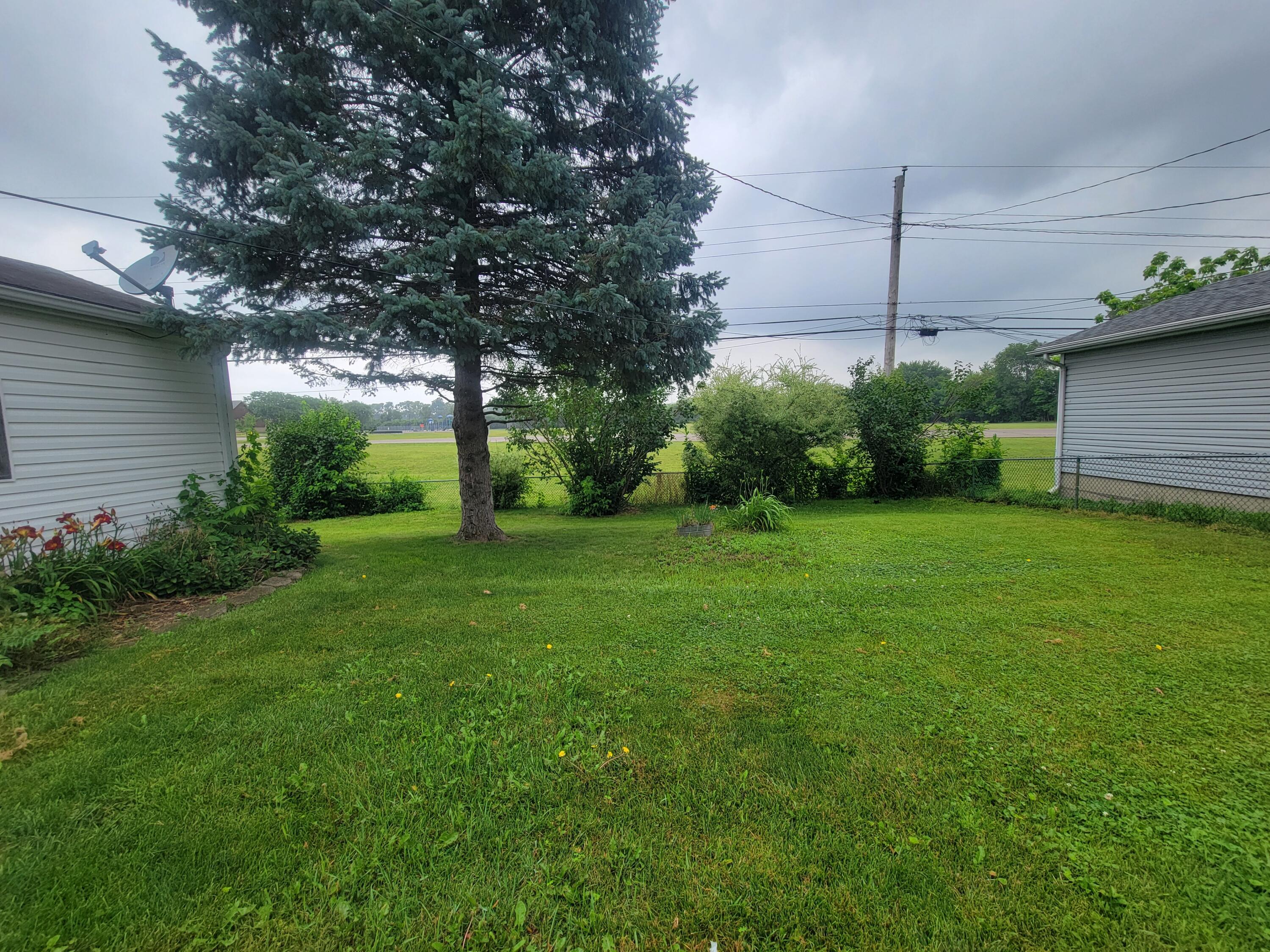 307 Drake, New Carlisle, Ohio 45344