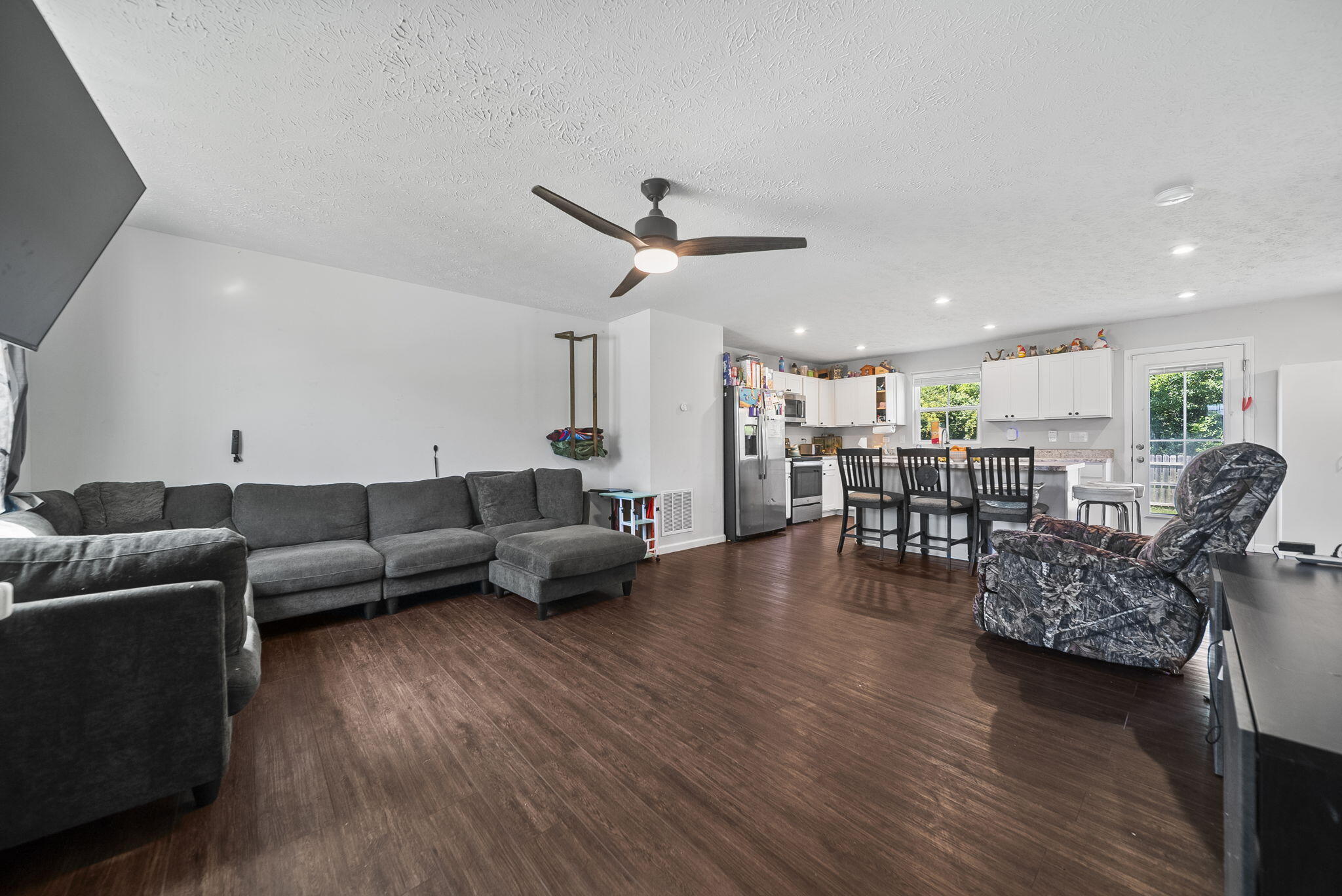 402 Golden Gate, Springfield, Ohio 45505