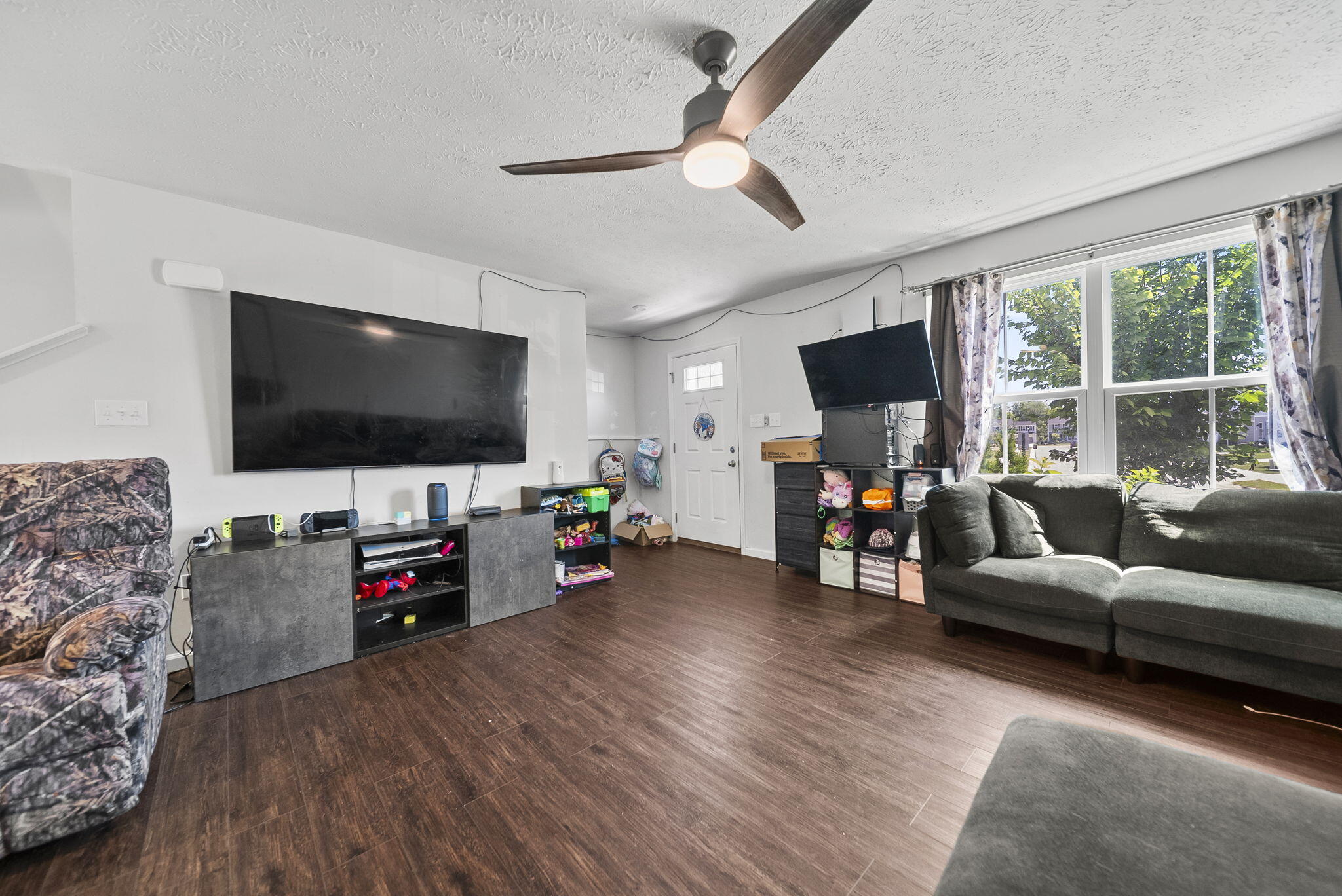 402 Golden Gate, Springfield, Ohio 45505