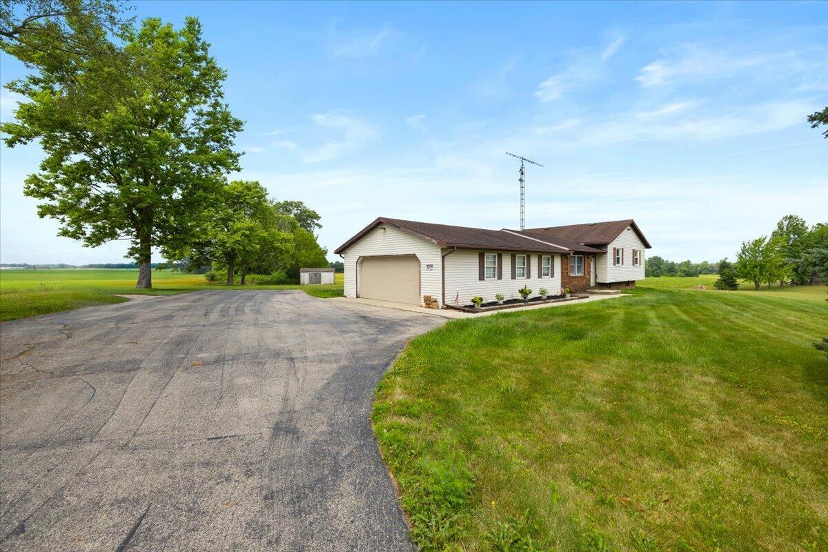 10657 County Road 5, Belle Center, Ohio 43310