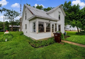 9036 State Route 49, Greenville, Ohio 45331, 3 Bedrooms Bedrooms, ,1 BathroomBathrooms,Residential,For Sale,State Route 49,1046681