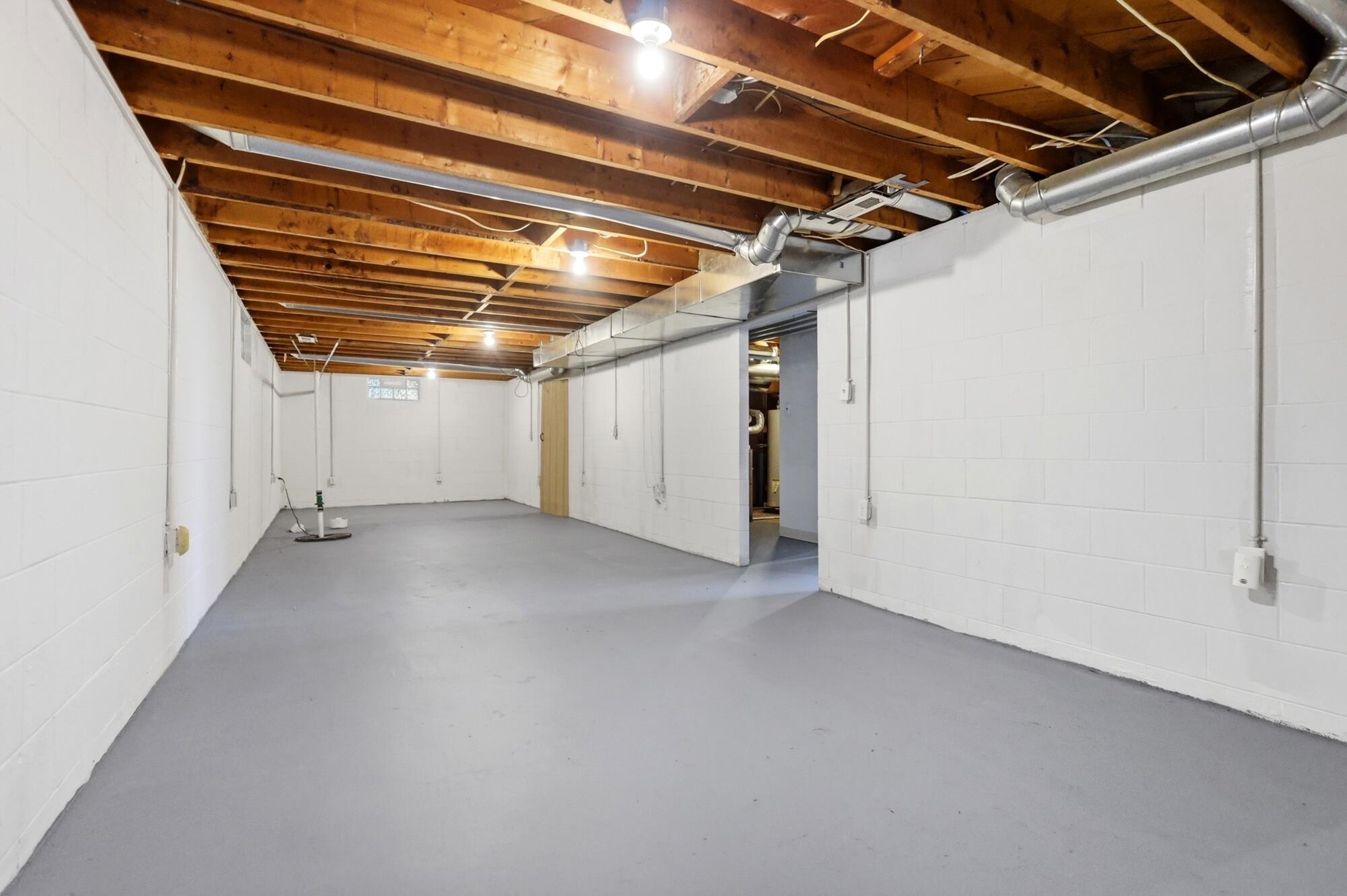 5676 Bellefontaine, Dayton, Ohio 45424