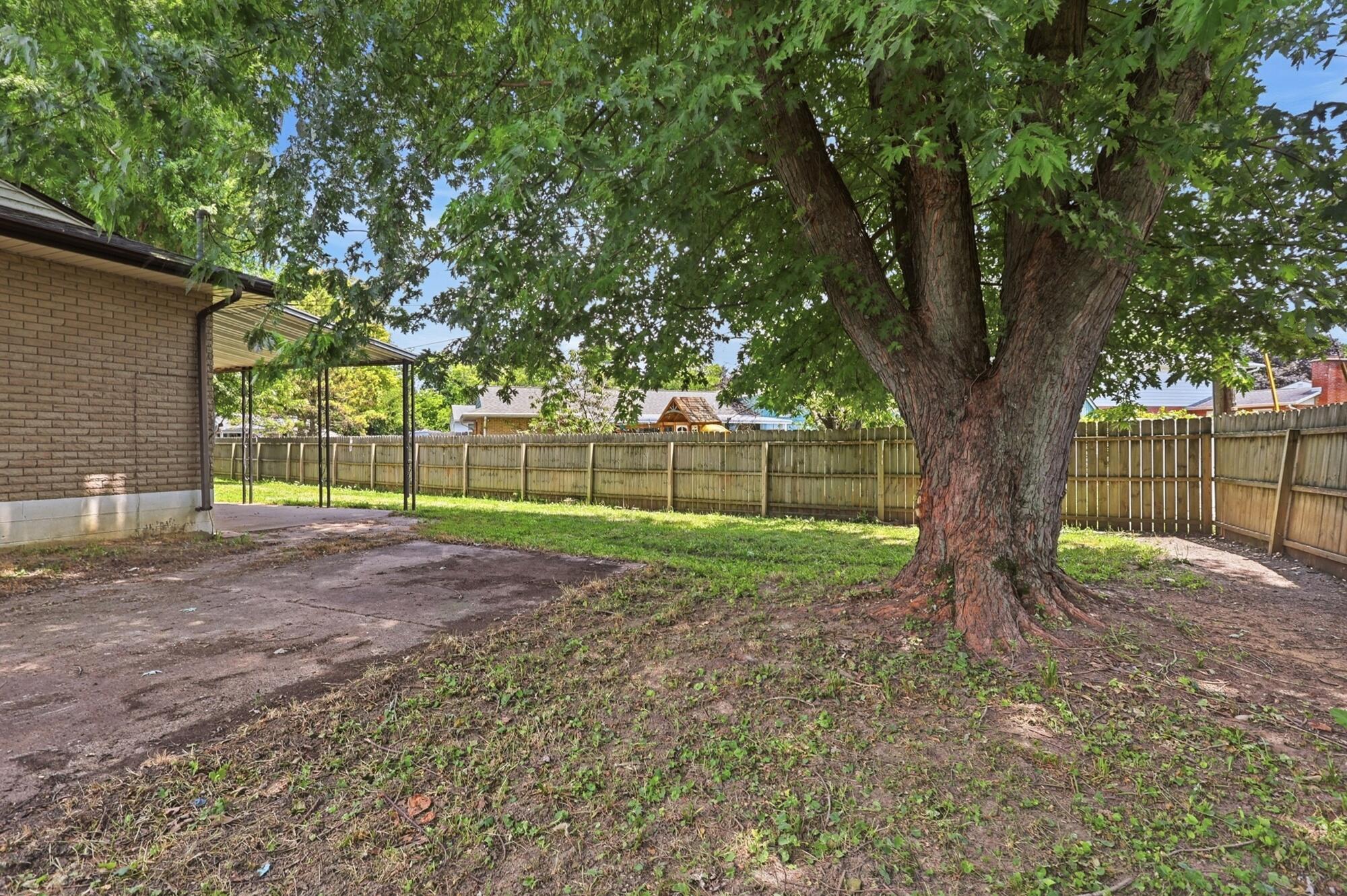 5676 Bellefontaine, Dayton, Ohio 45424