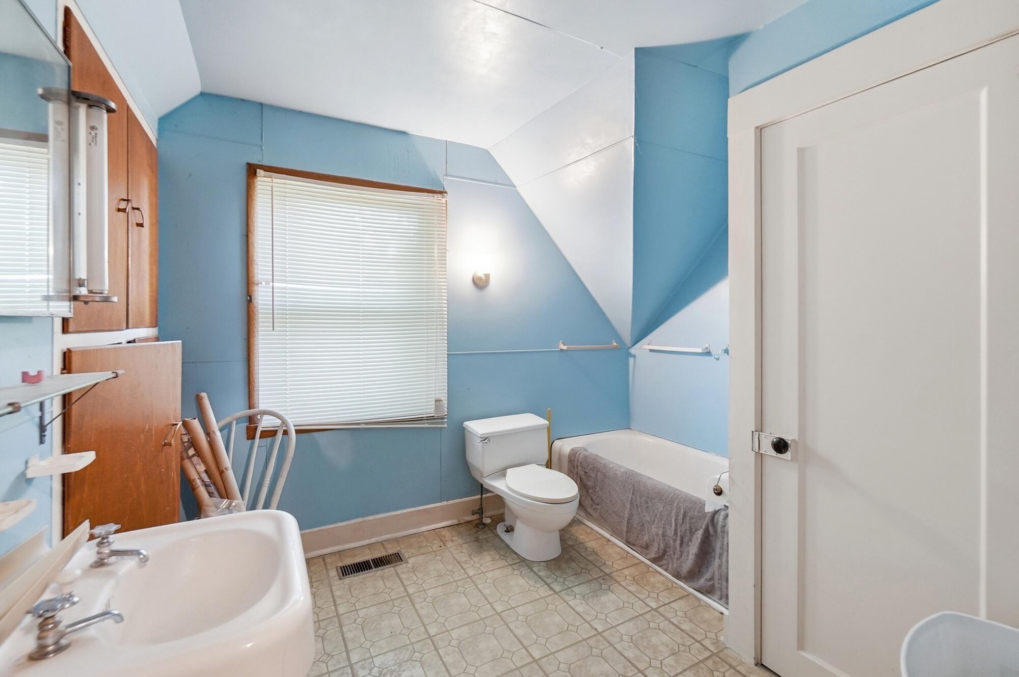 209 Plum, Saint Paris, Ohio 43072