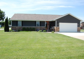 910 Baker, Versailles, Ohio 45380, 3 Bedrooms Bedrooms, ,2 BathroomsBathrooms,Residential,For Sale,Baker,1046699