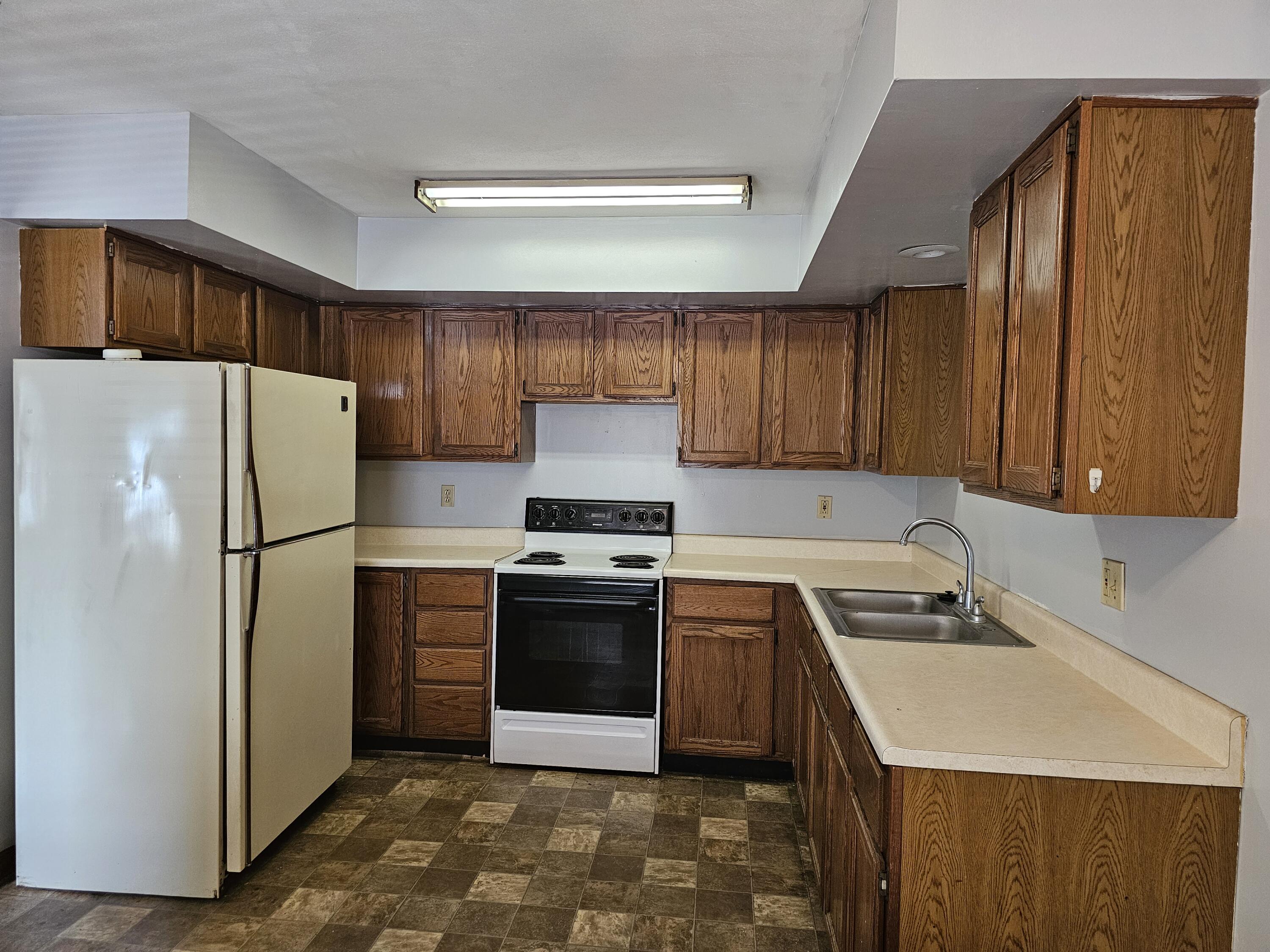 130 High, Bradford, Ohio 45308