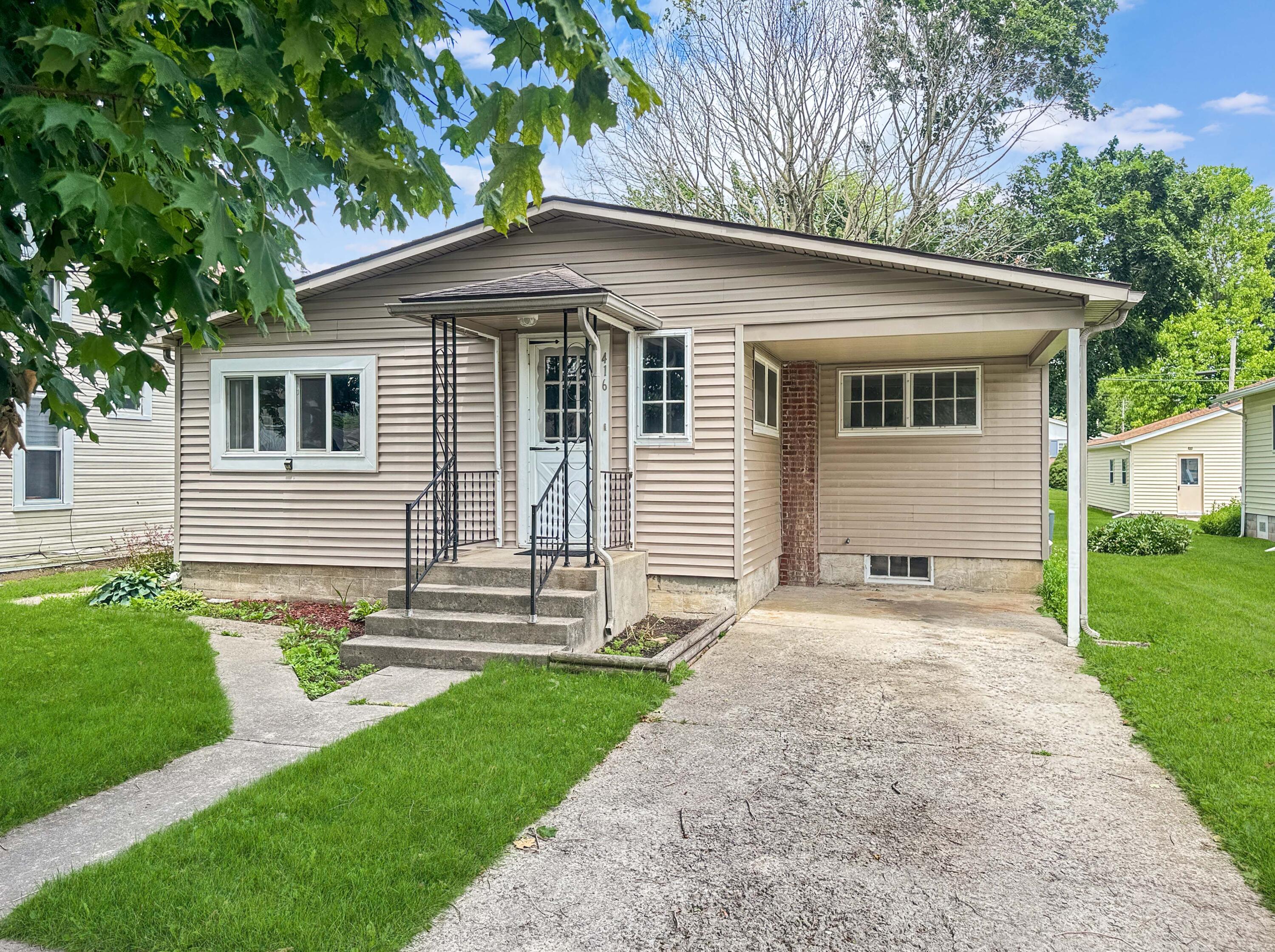 416 Newell, West Liberty, Ohio 43357