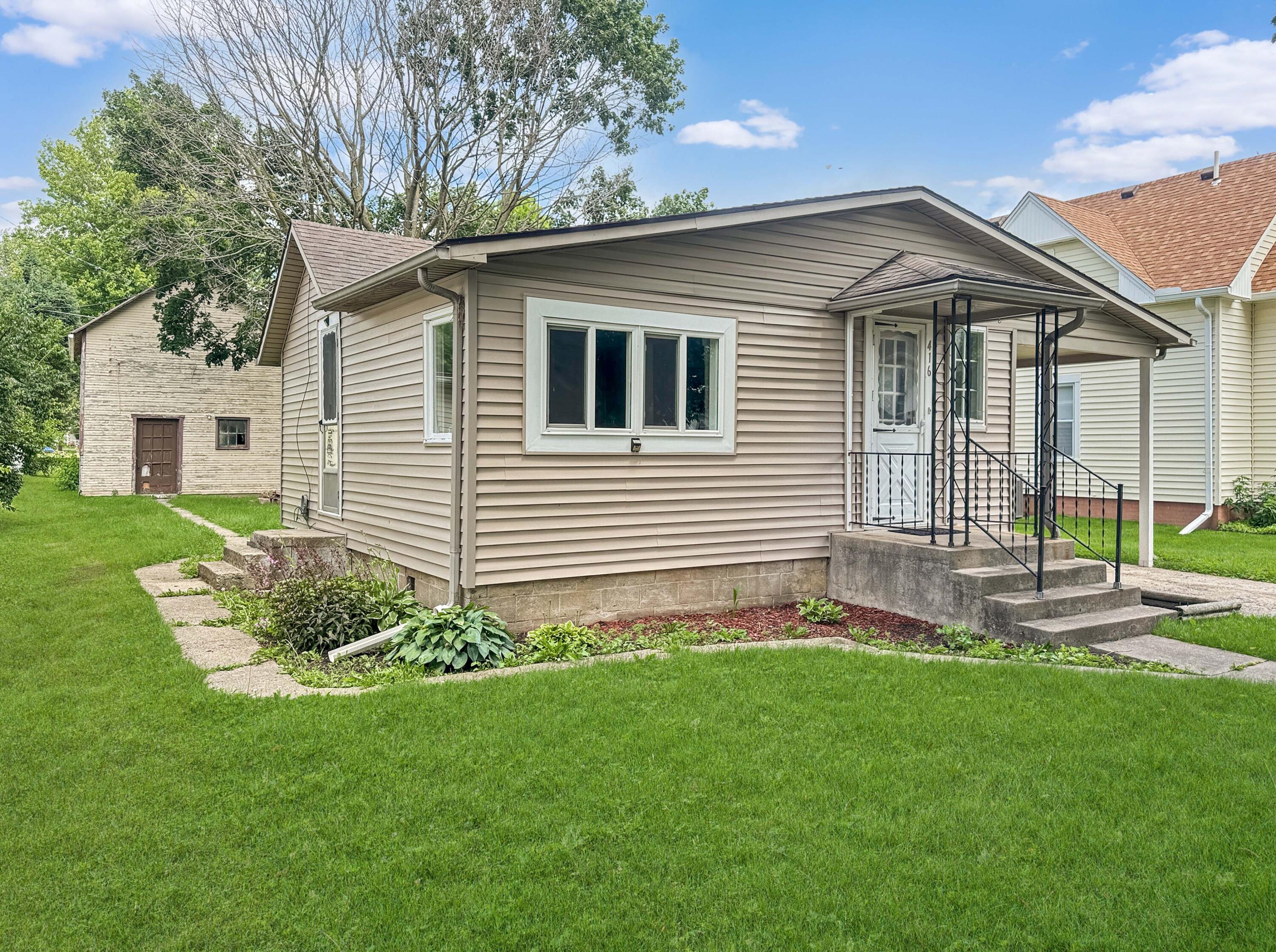 416 Newell, West Liberty, Ohio 43357