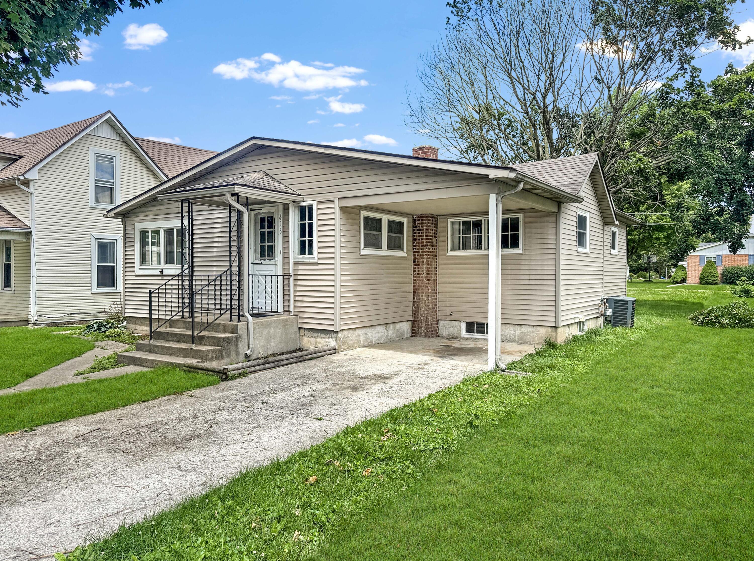 416 Newell, West Liberty, Ohio 43357